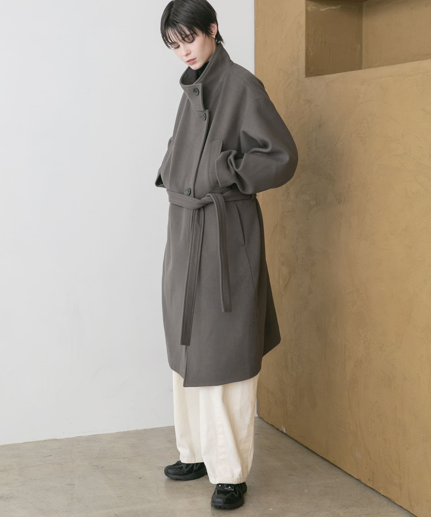 KHAKI