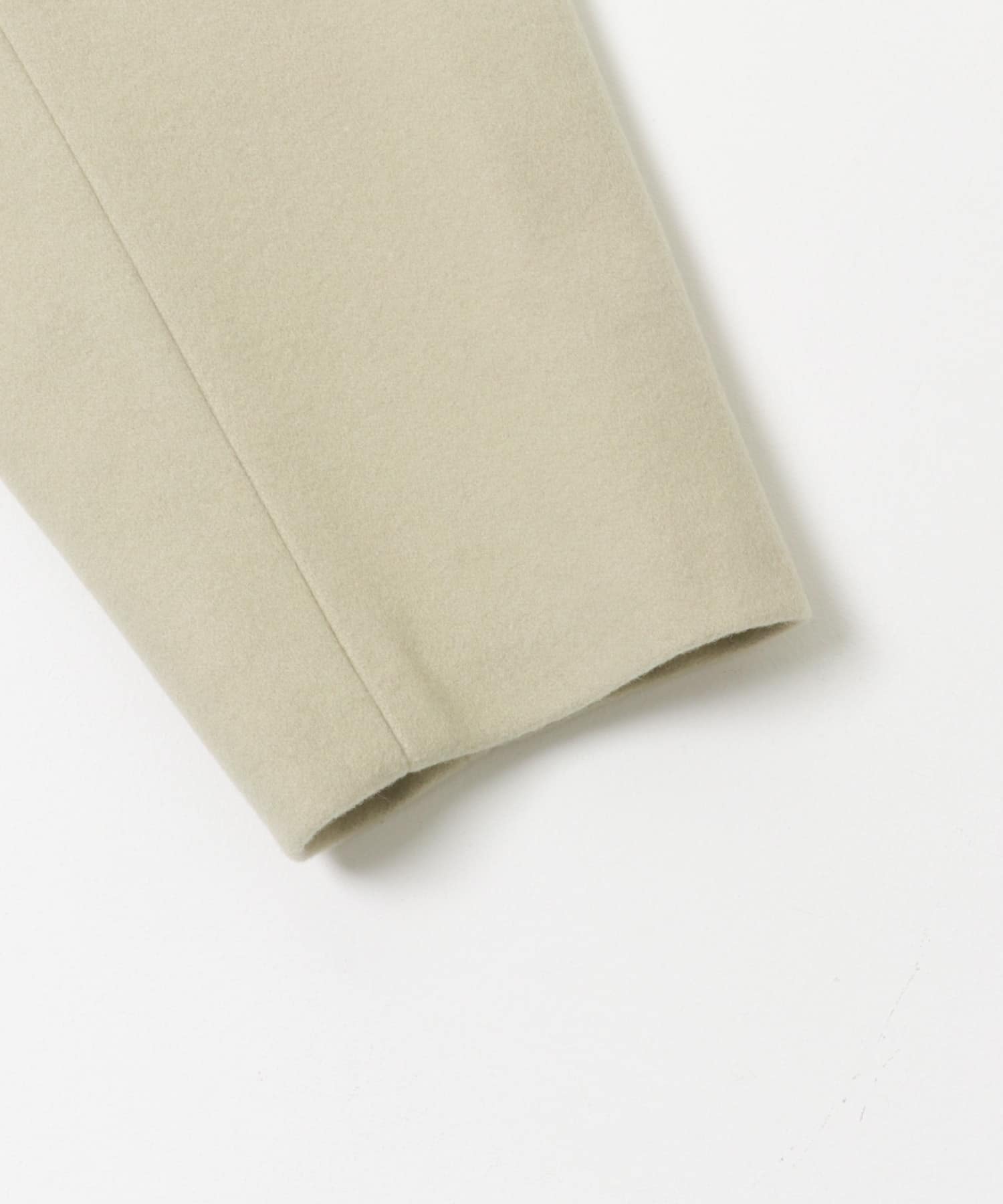 L.BEIGE