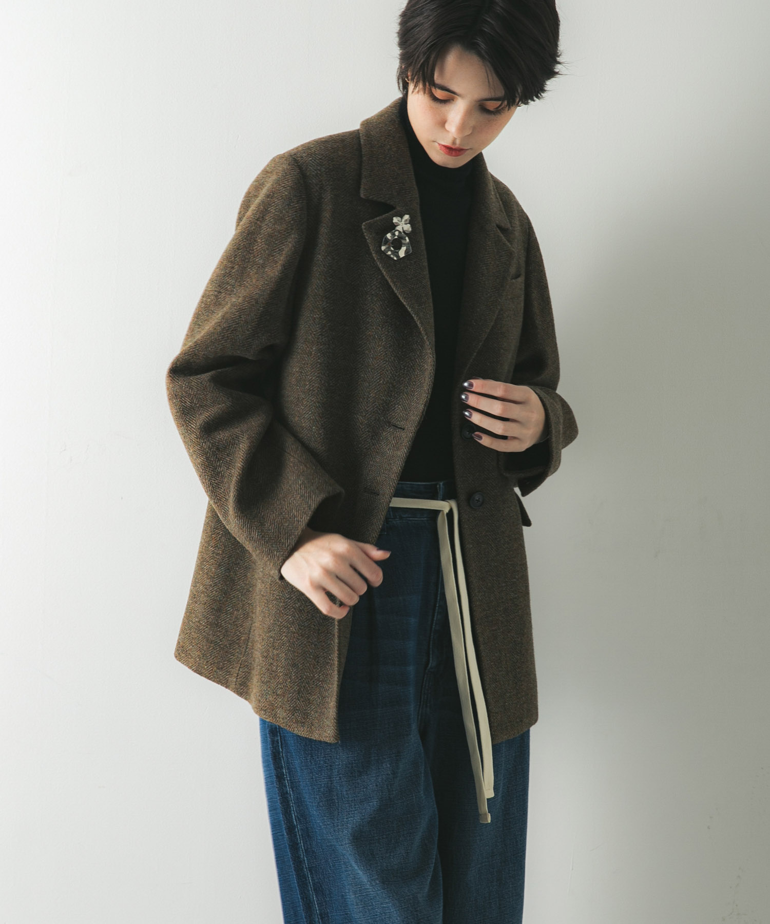 KHAKI