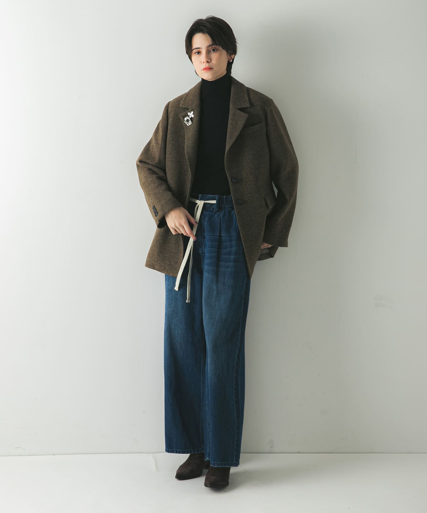 身長 : 175cm サイズ : 38