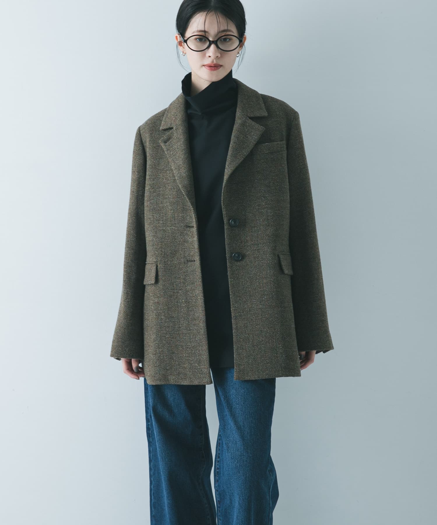 KHAKI