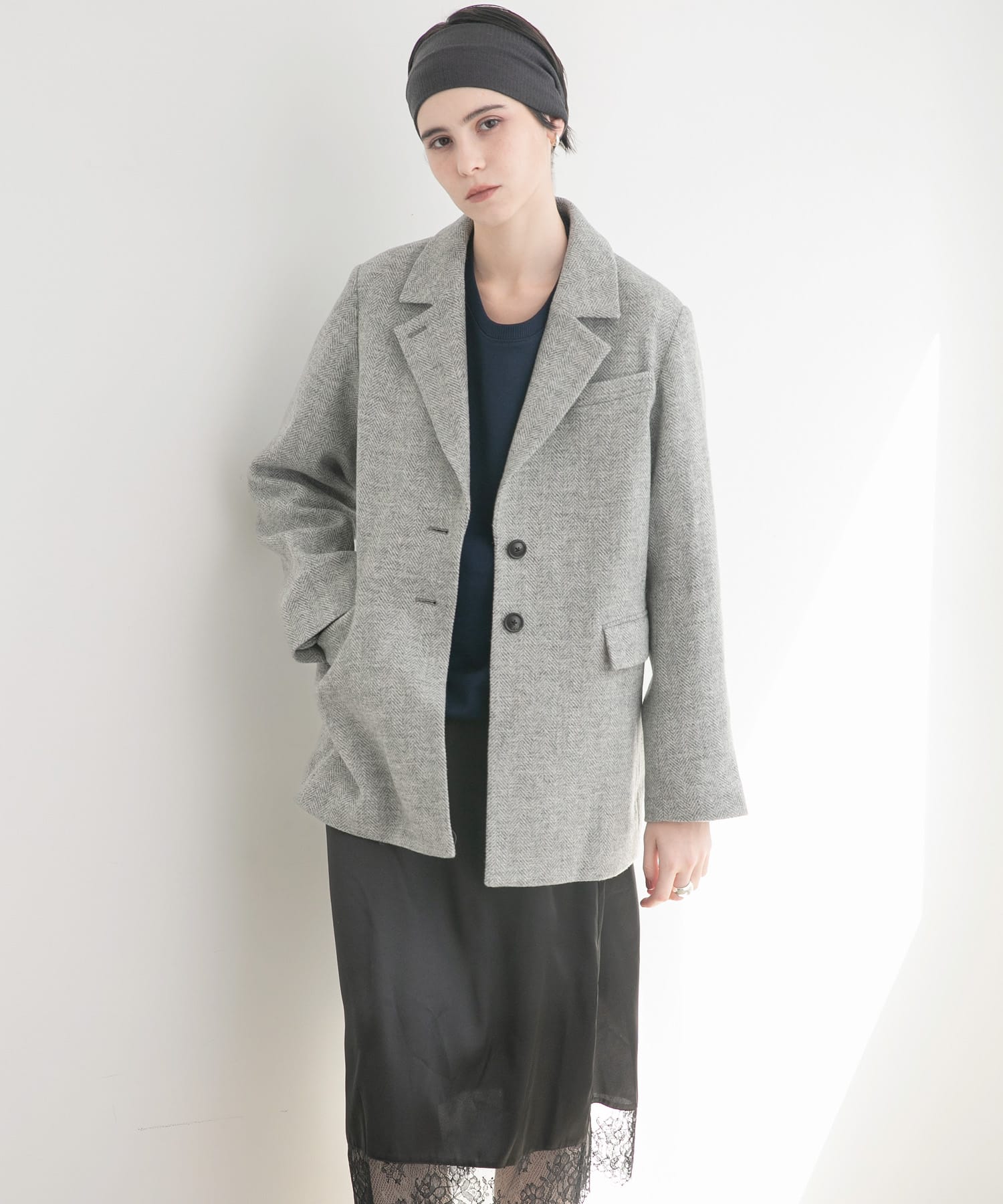 身長 : 175cm サイズ : 38