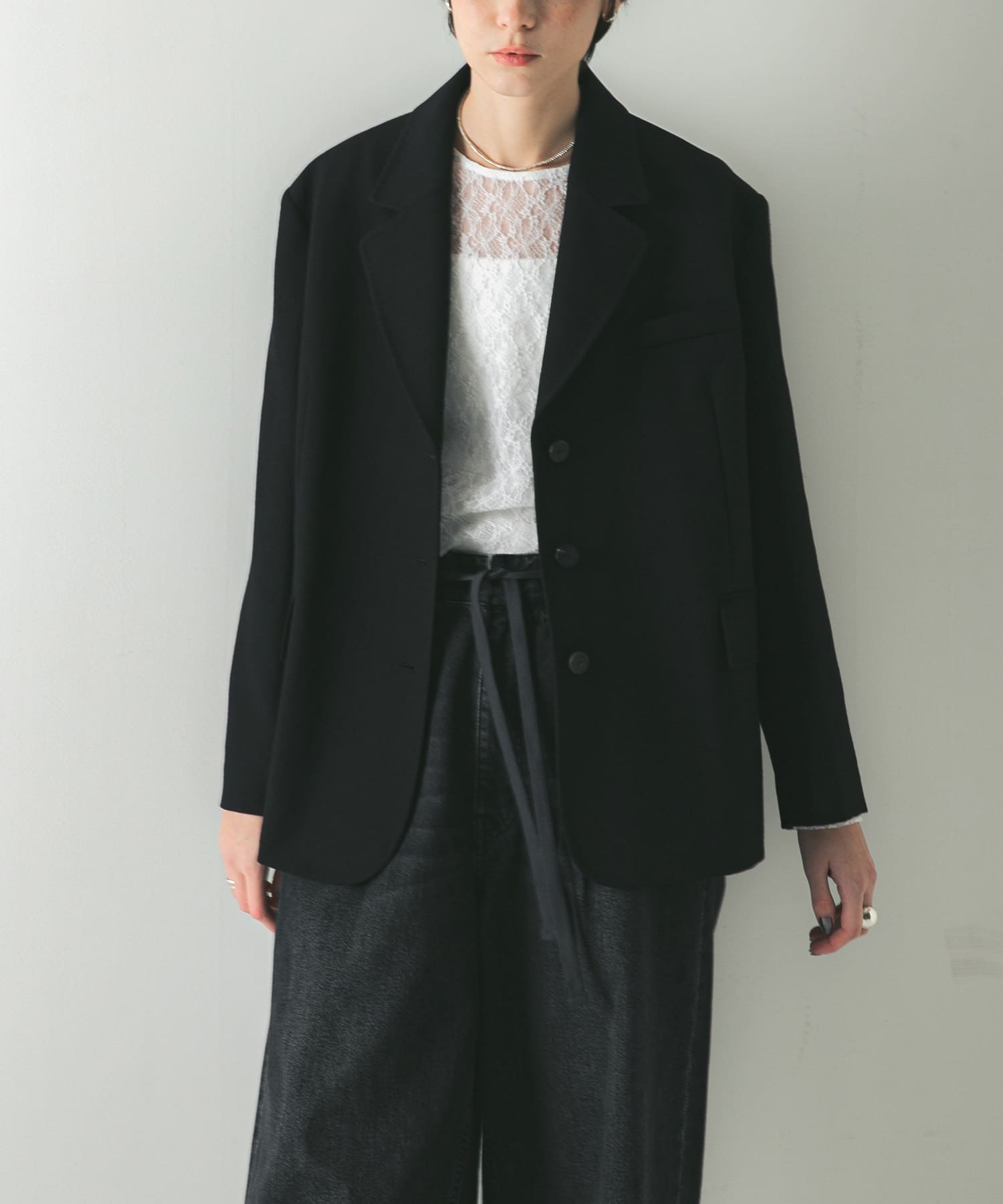 身長：175cm サイズ：38