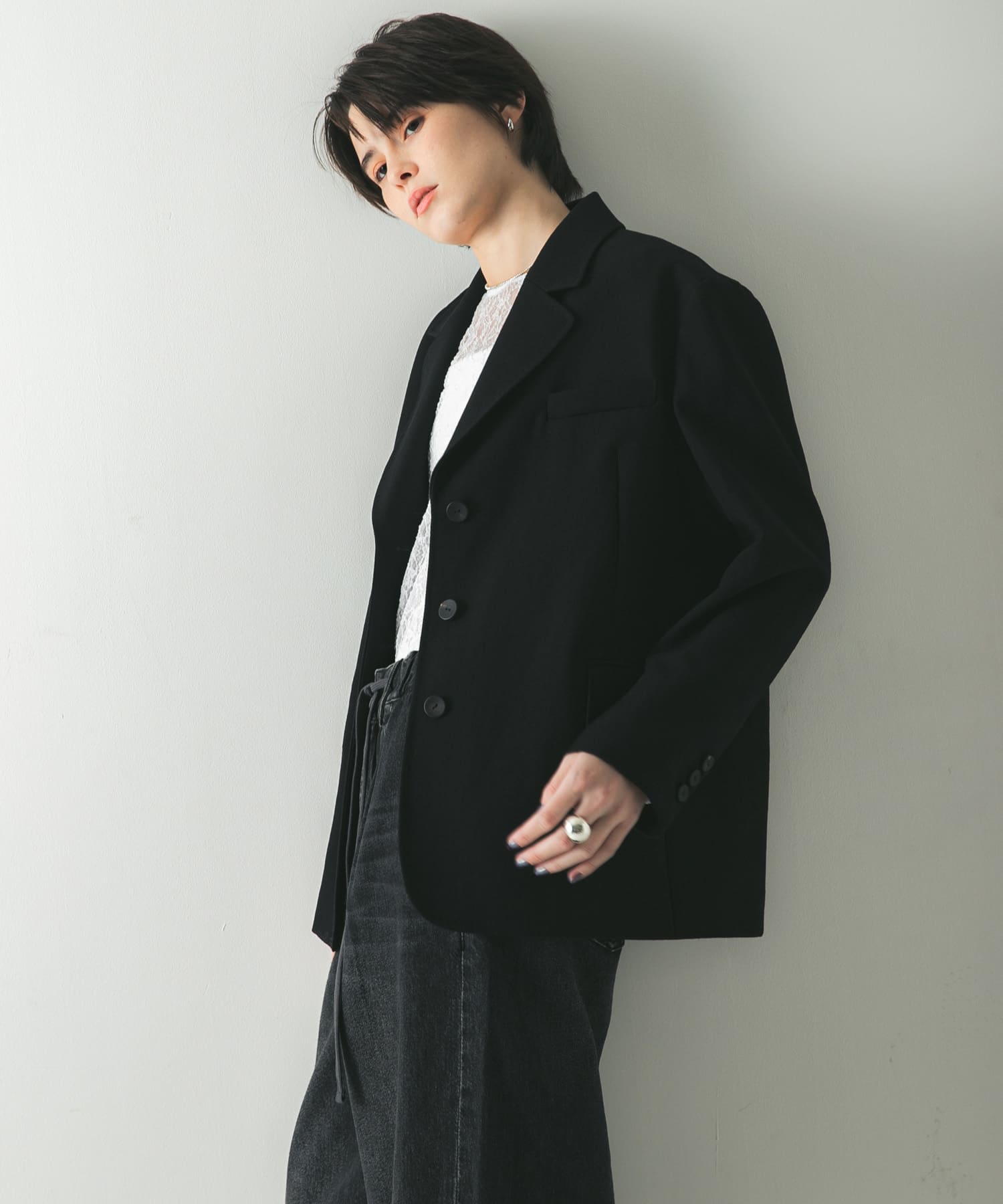 身長：175cm サイズ：38