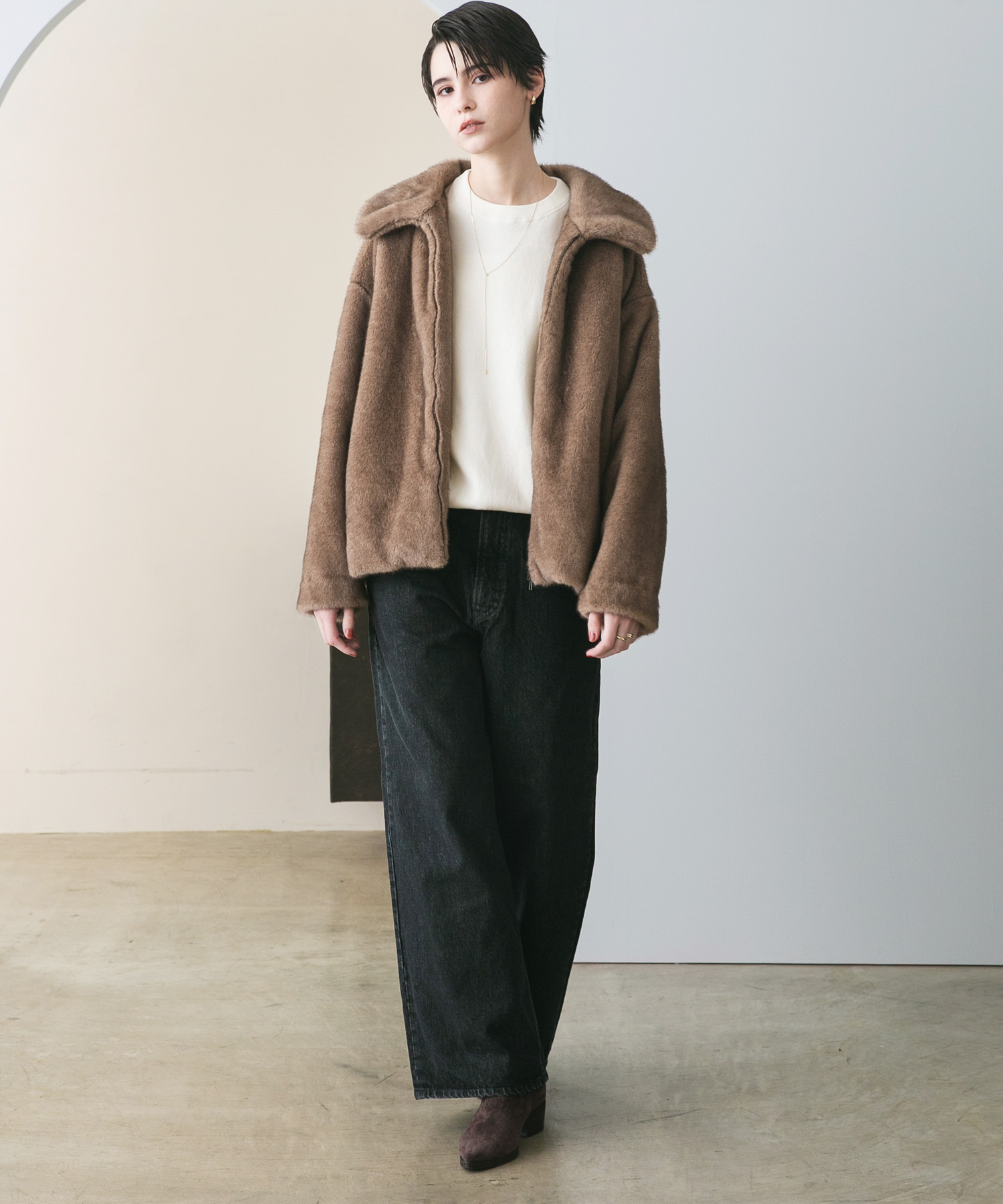 BEIGE