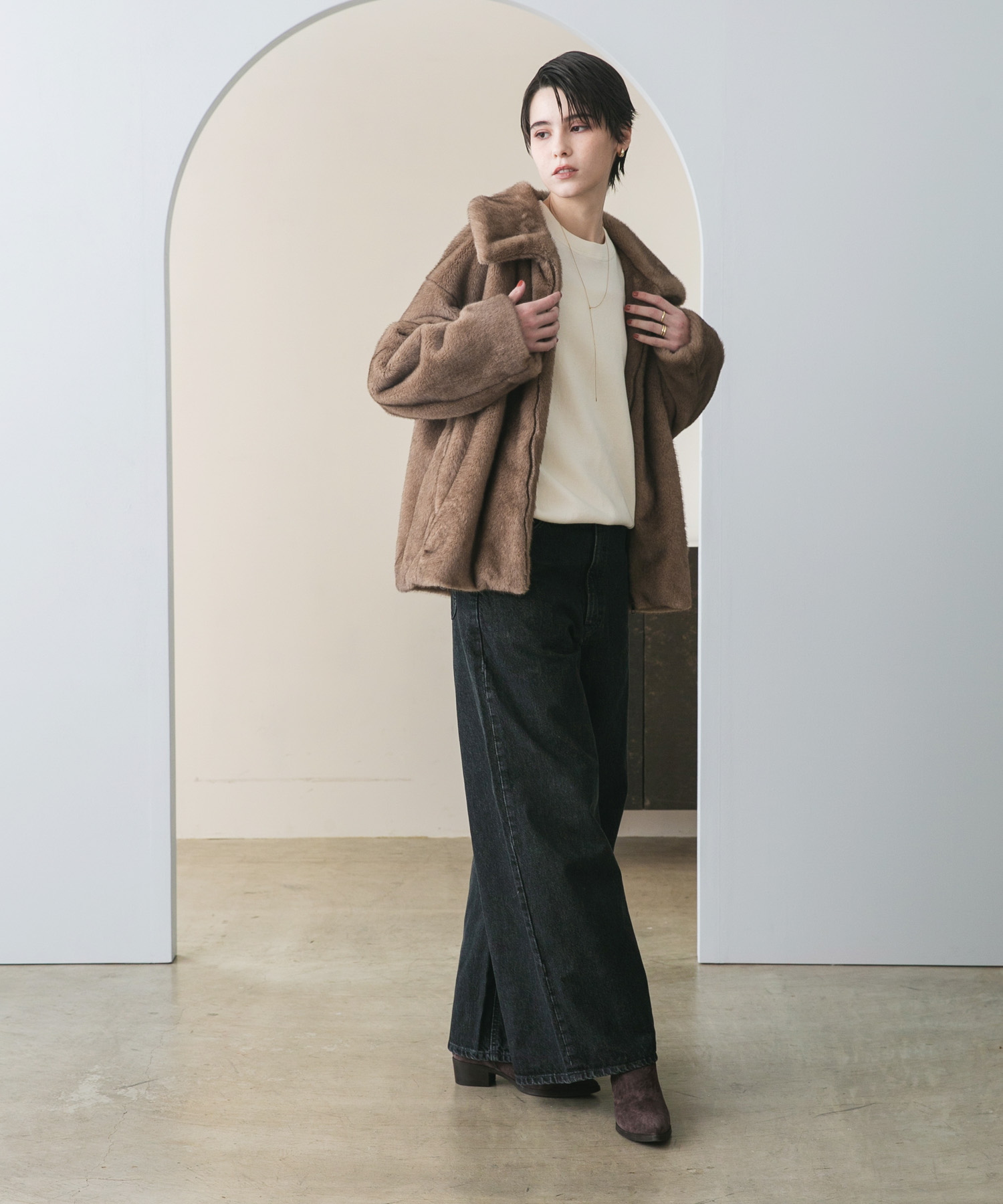 BEIGE
