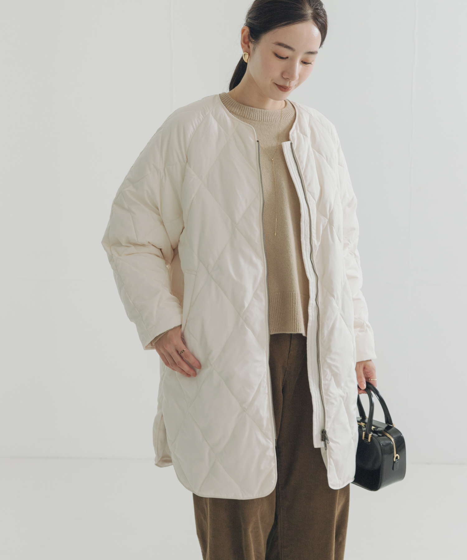 OFF WHITE