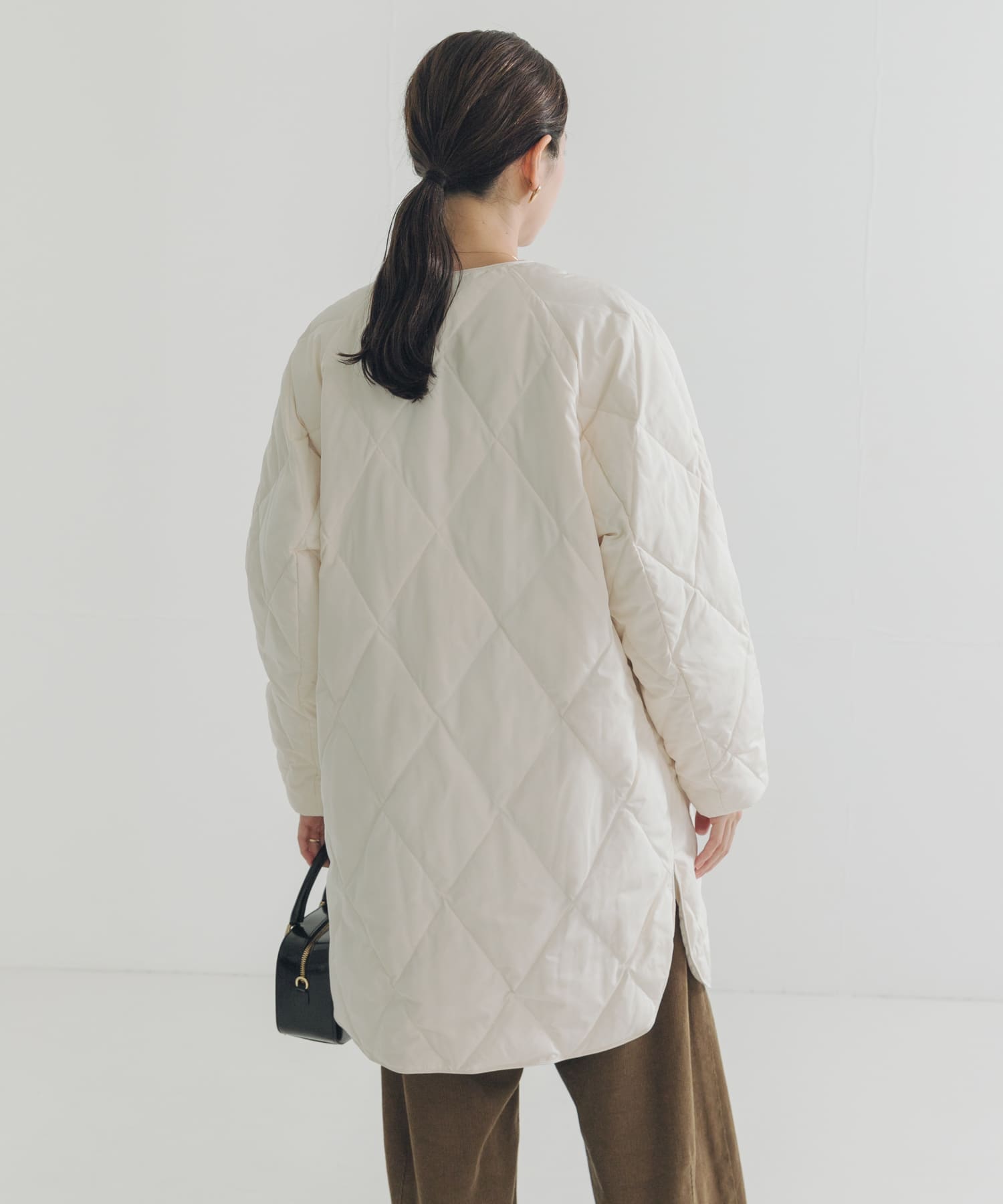 OFF WHITE