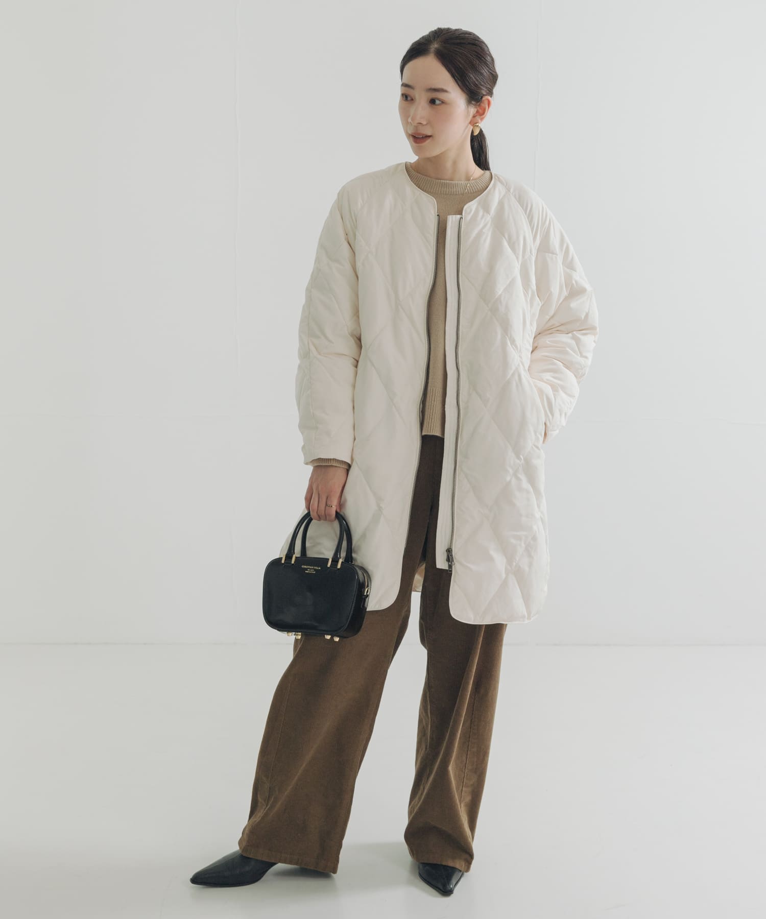 OFF WHITE