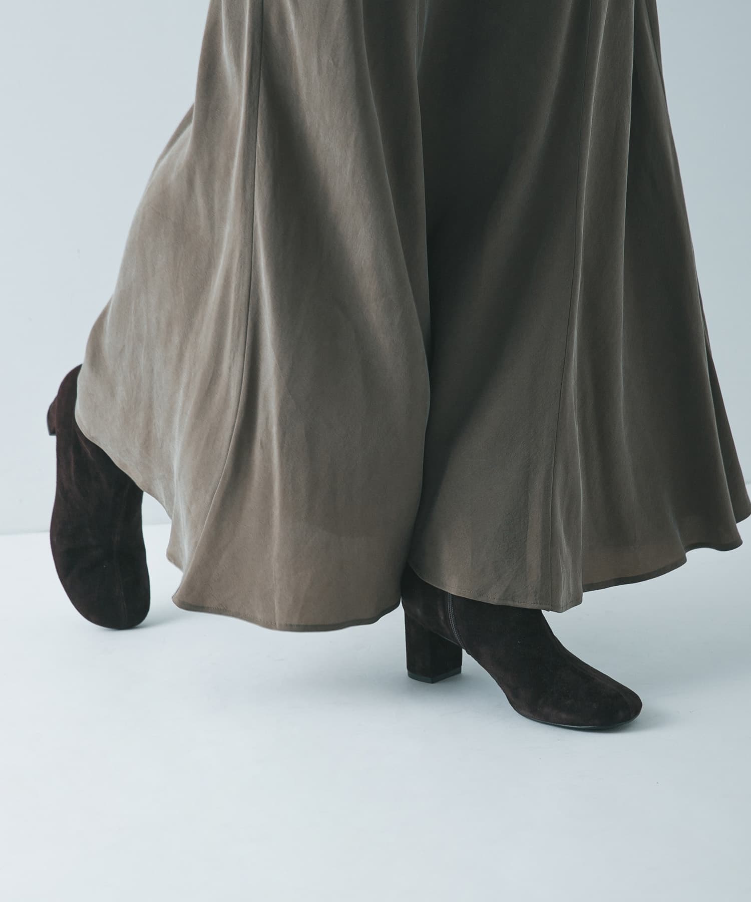 オブリークトゥスエードブーツ BROWN 23.5