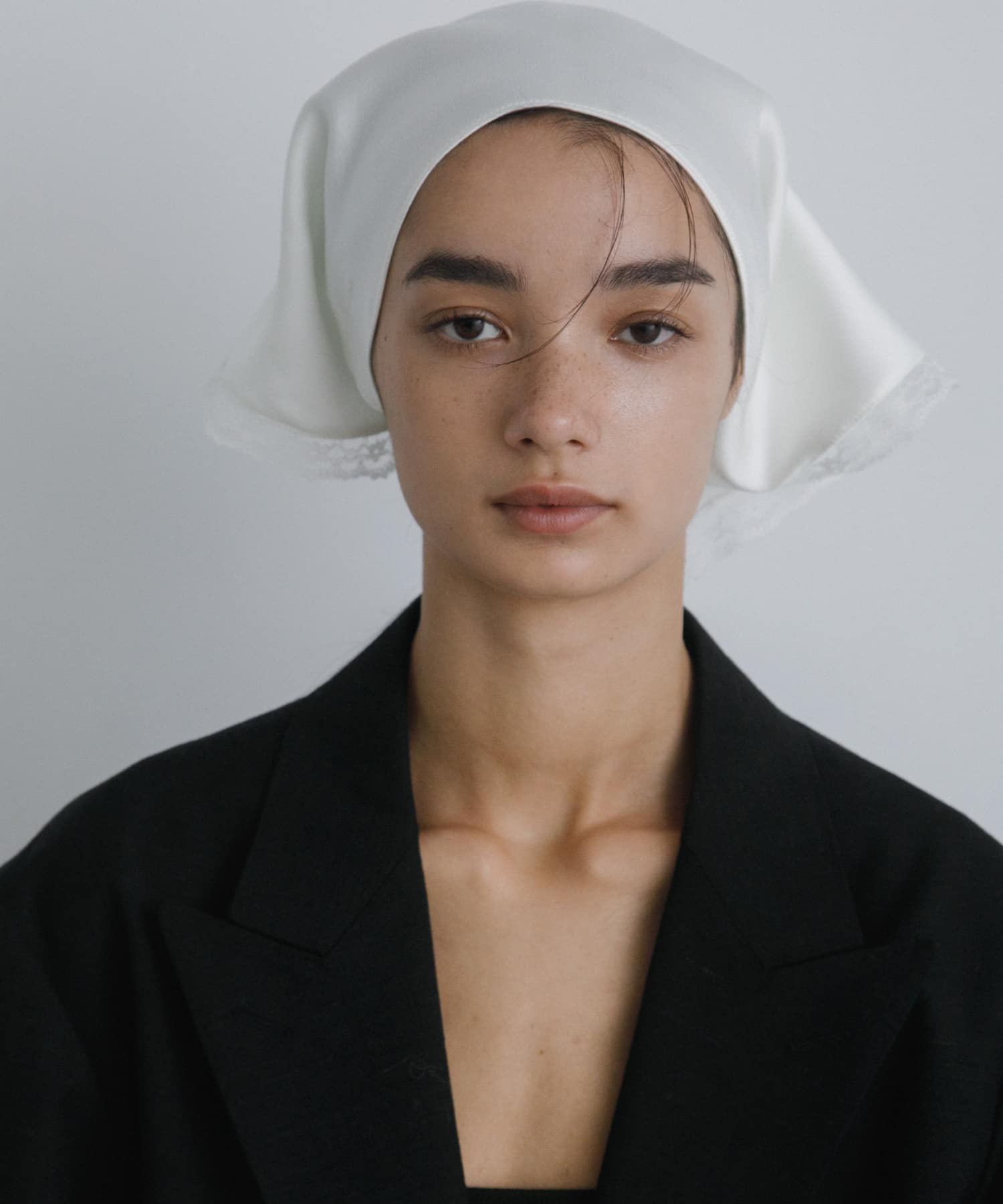 decor『デコール』　Bandana lace MILK -