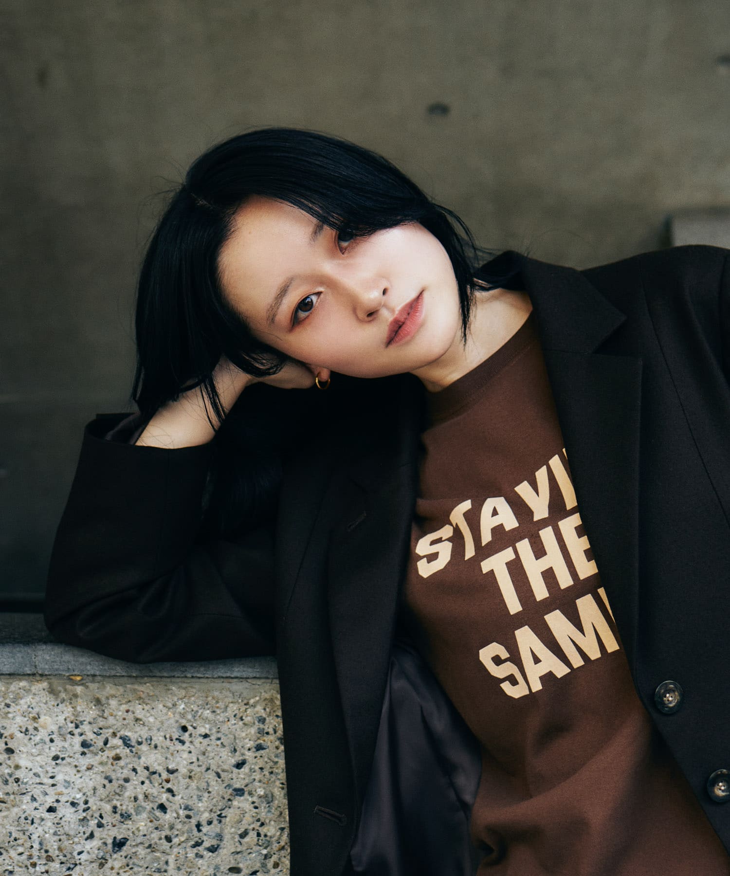 Teya　Flock Letter T-shirts BROWN S