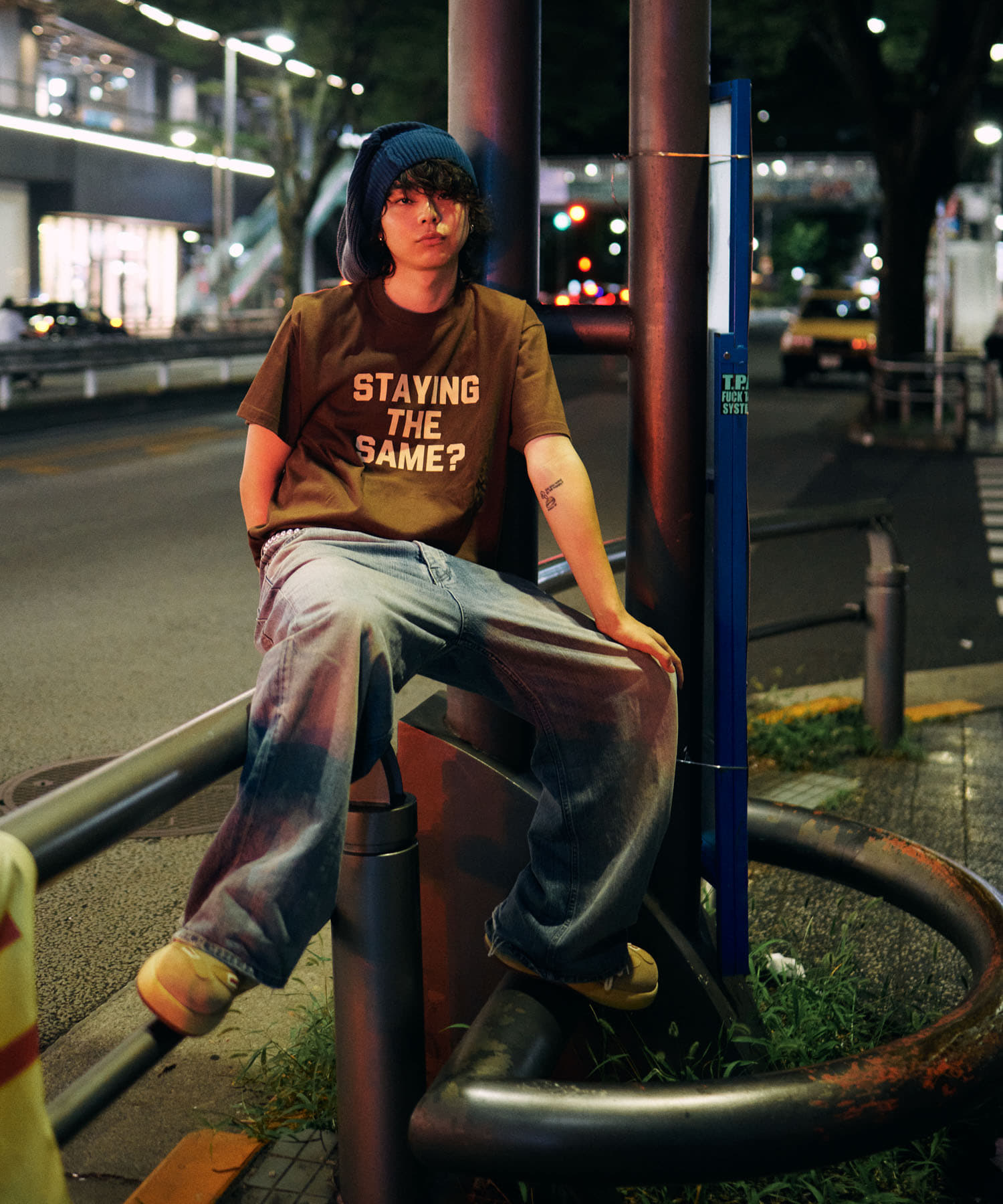 Teya　Flock Letter T-shirts BROWN S