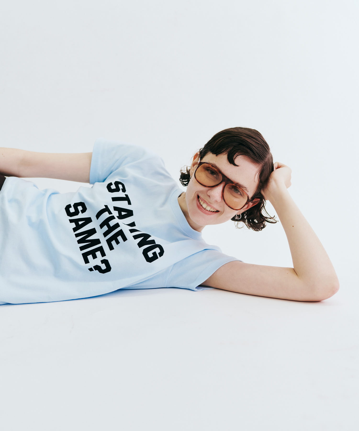 Teya　Flock Letter T-shirts