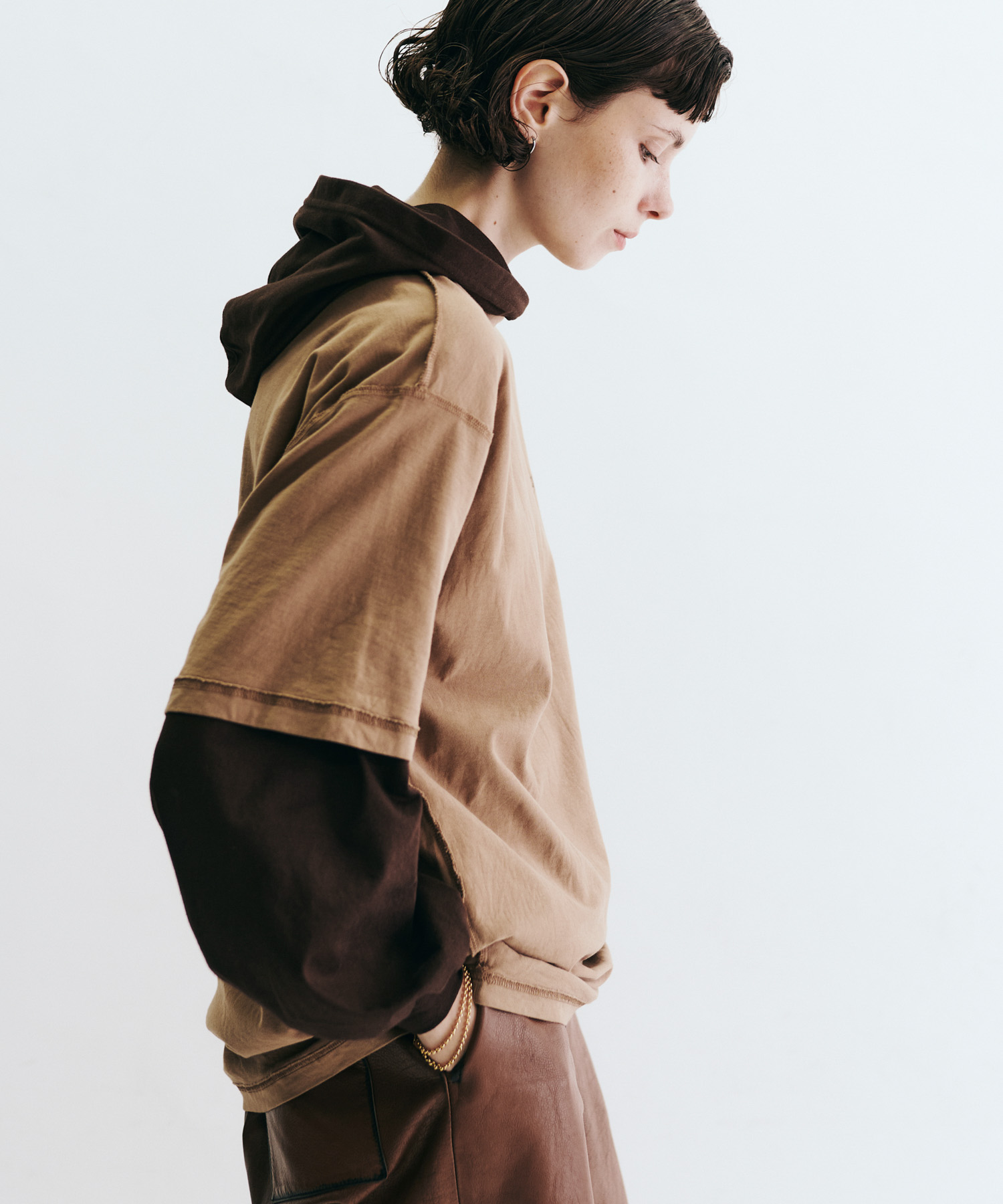 Teya　Glance Hoodie