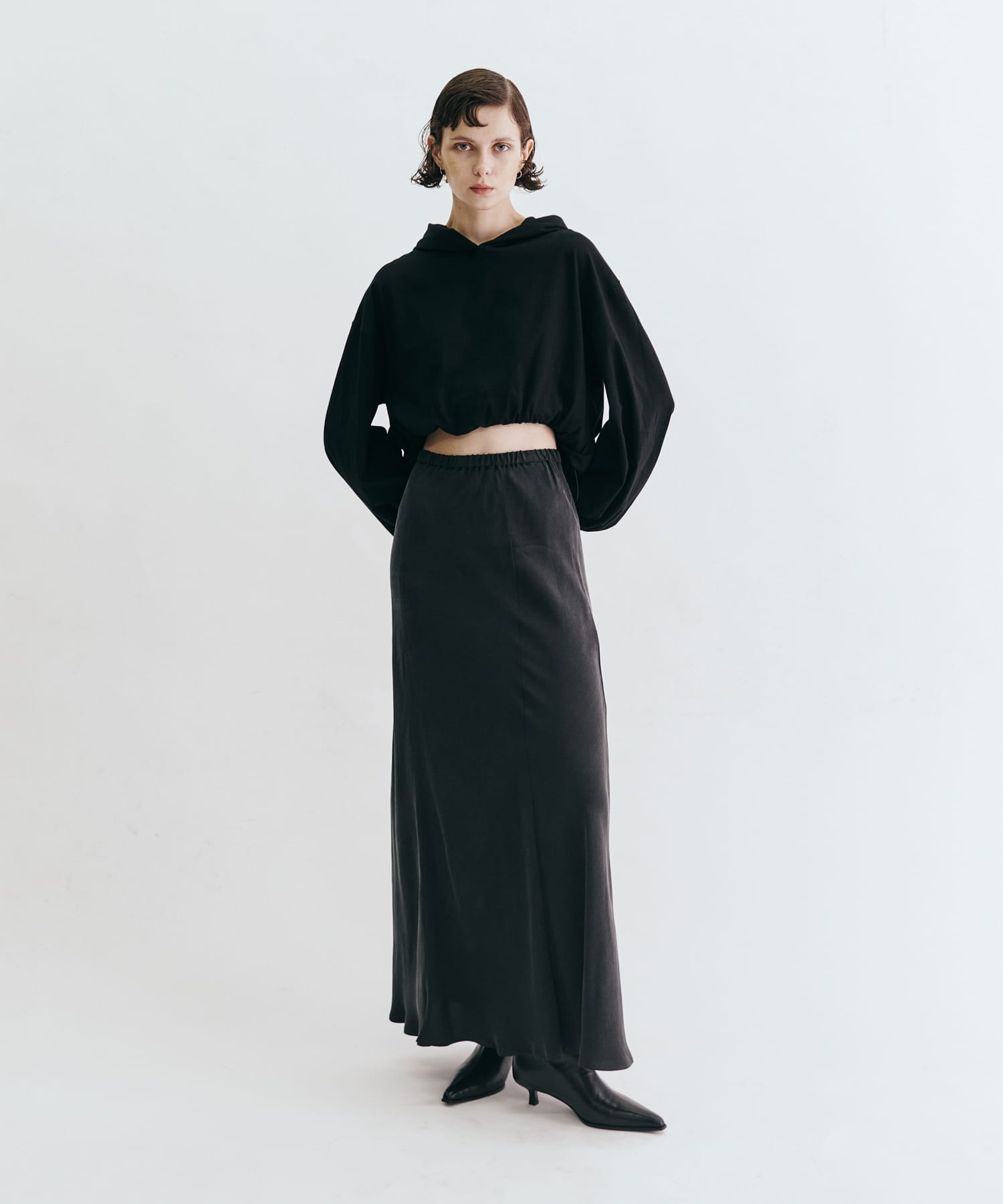 Teya　Glance Hoodie BLACK FREE