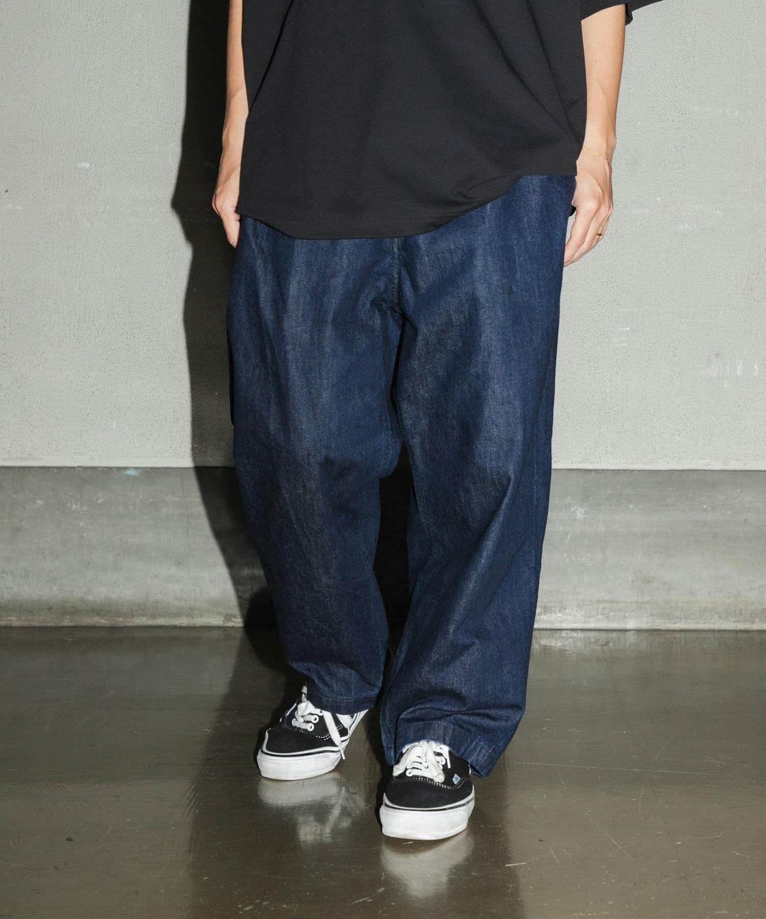 D.BLUE