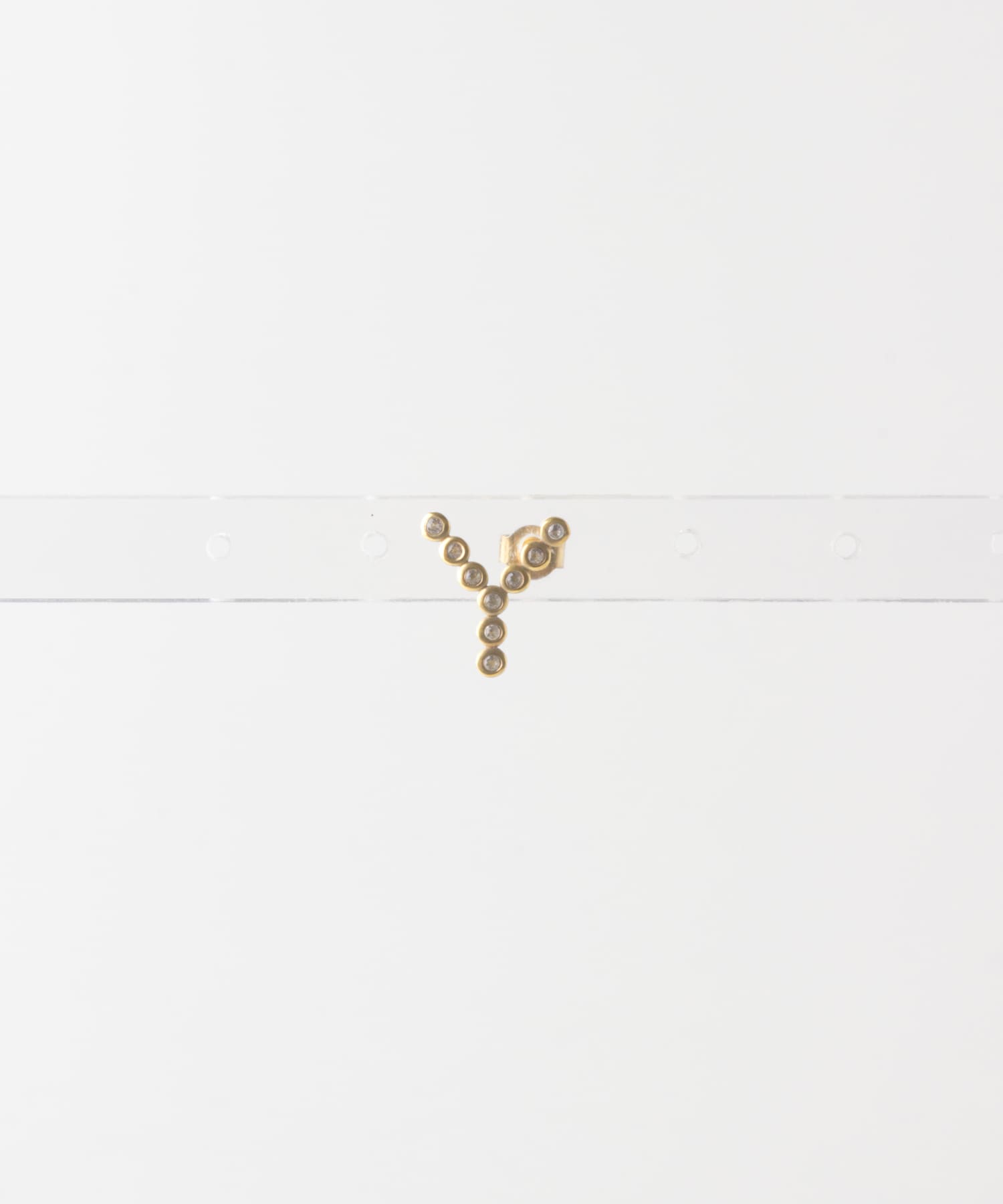 トパーズイニシャルピアス Y -