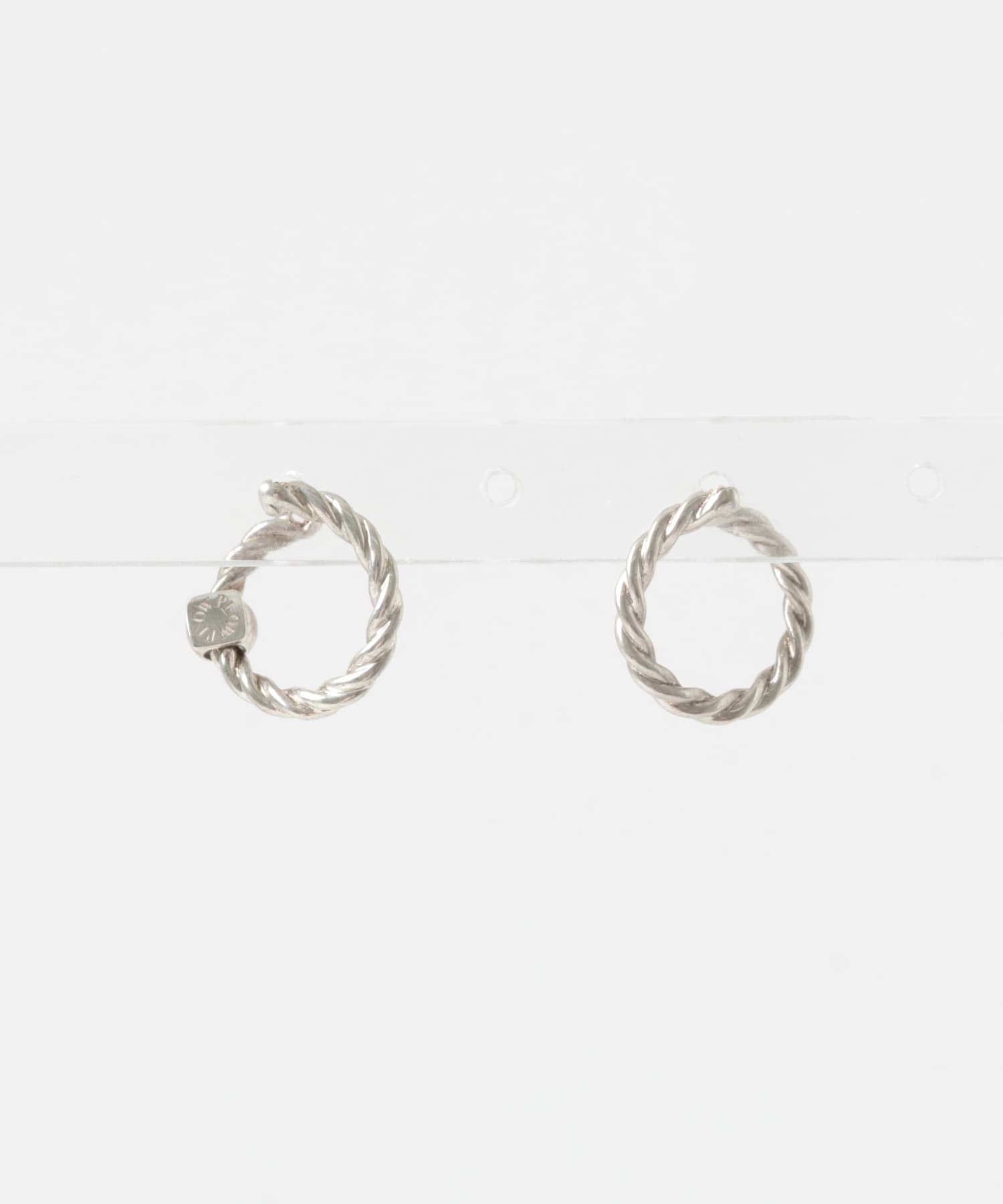 PLOW　Wreath Pierce Small pair