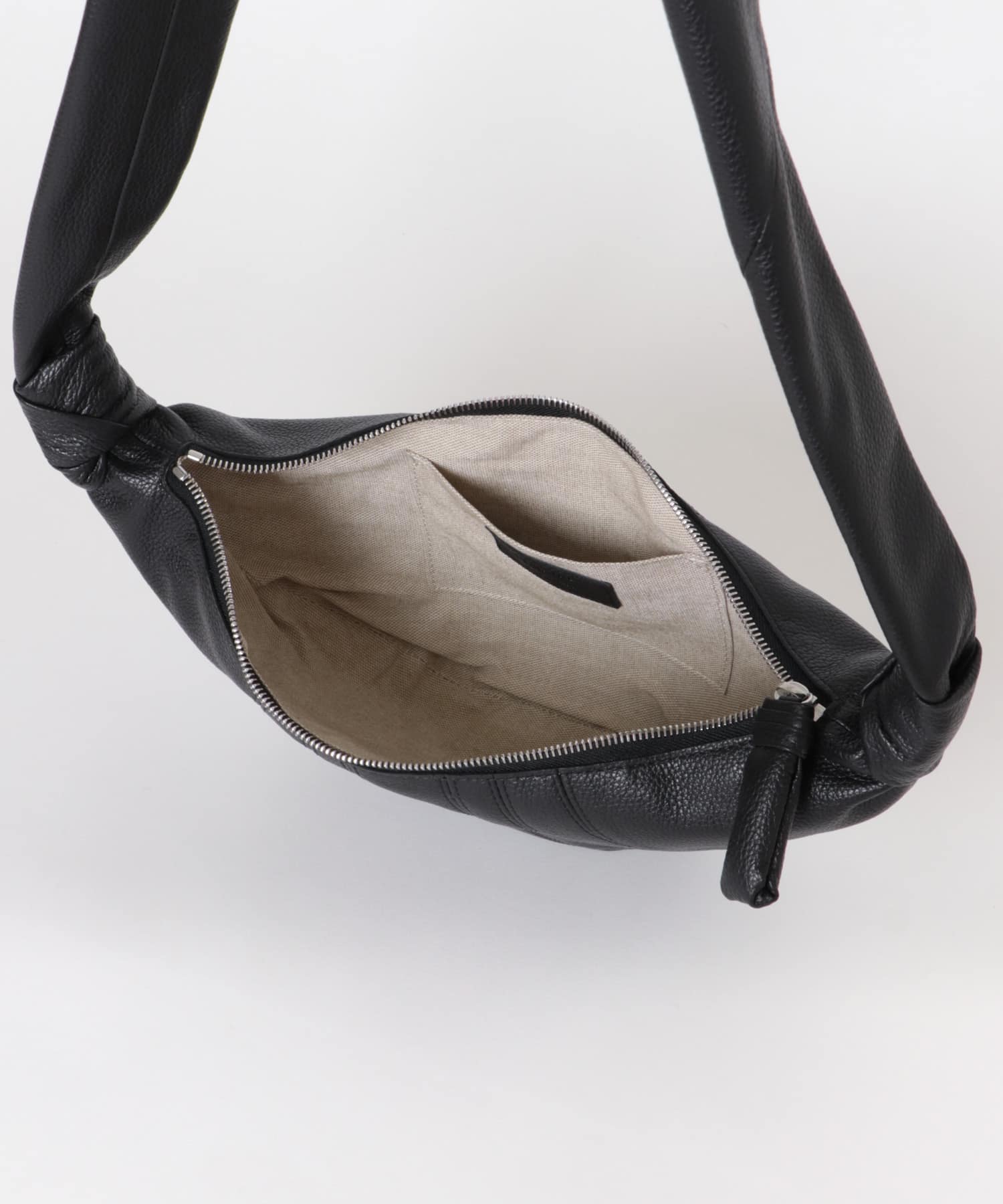 LEMAIRE　SMALL CROISSANT BAG BLACK -0