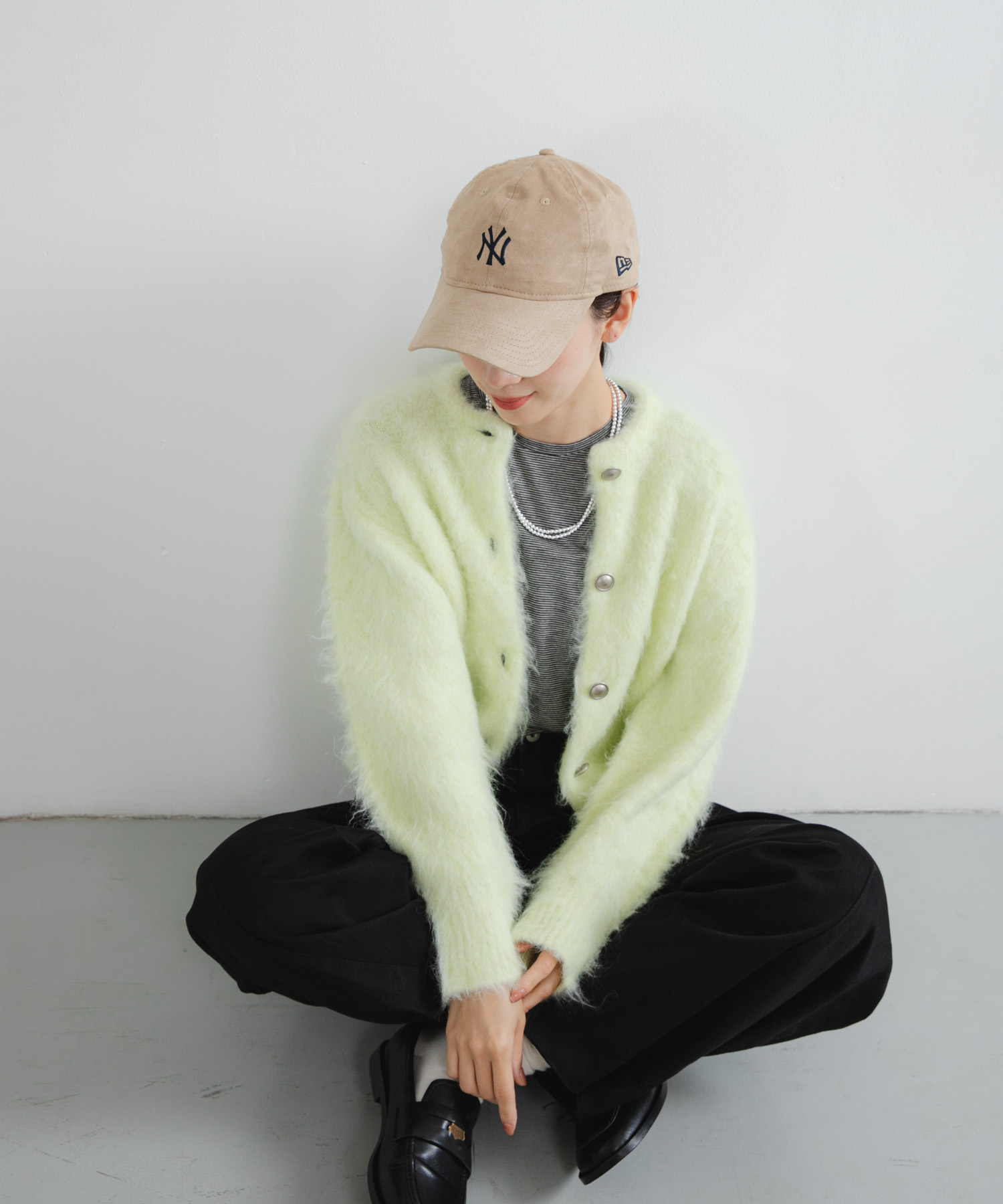 82 BEIGE