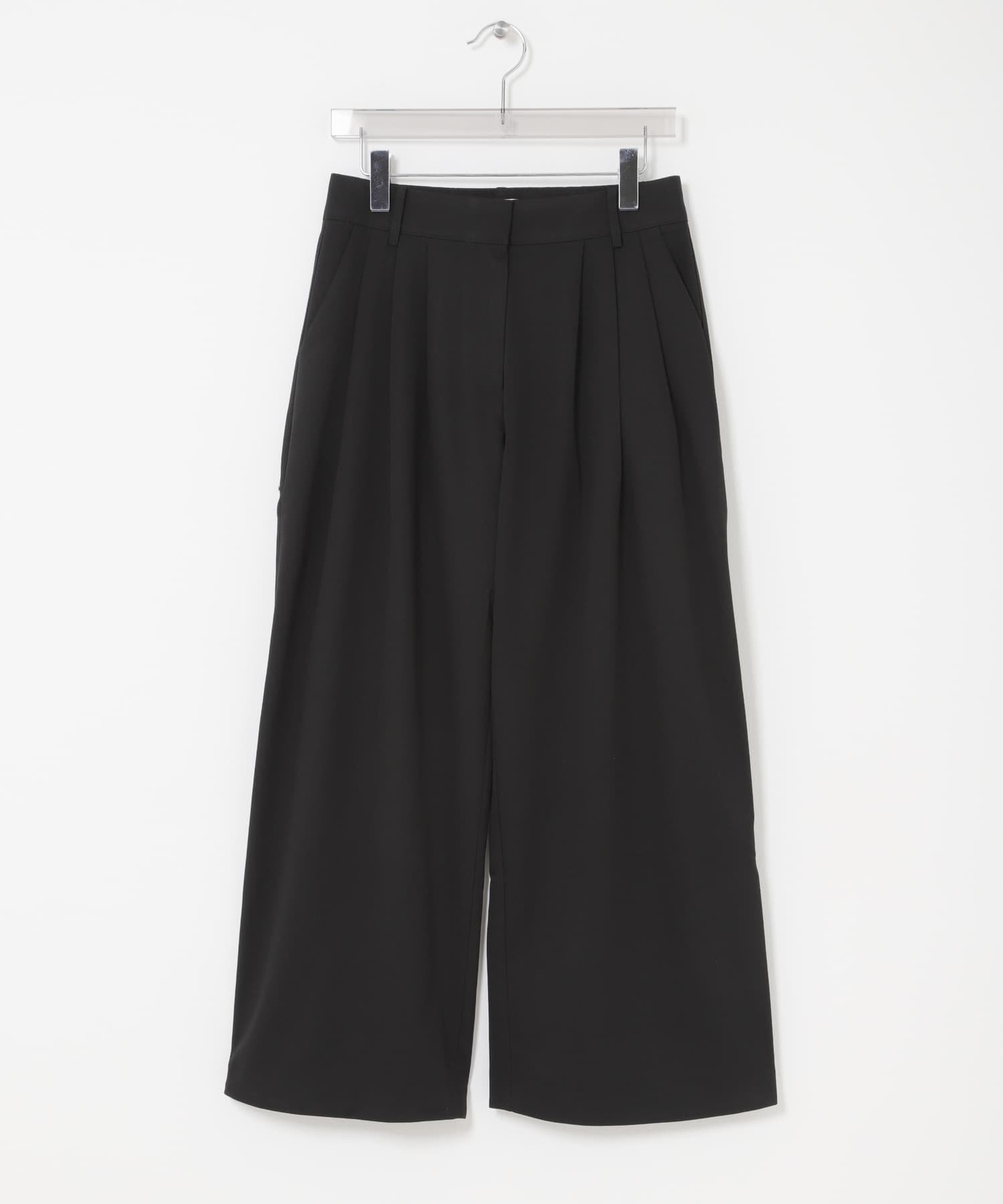 Studio Doe　Three-tuck Wide Pants