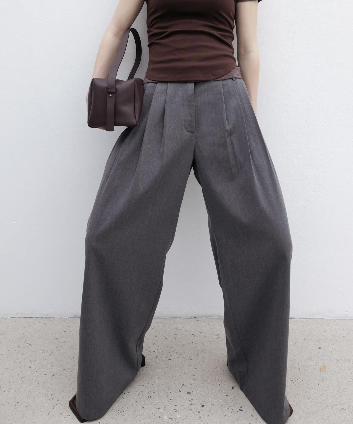 STUDIO DOE　Three-tuck Wide Pants