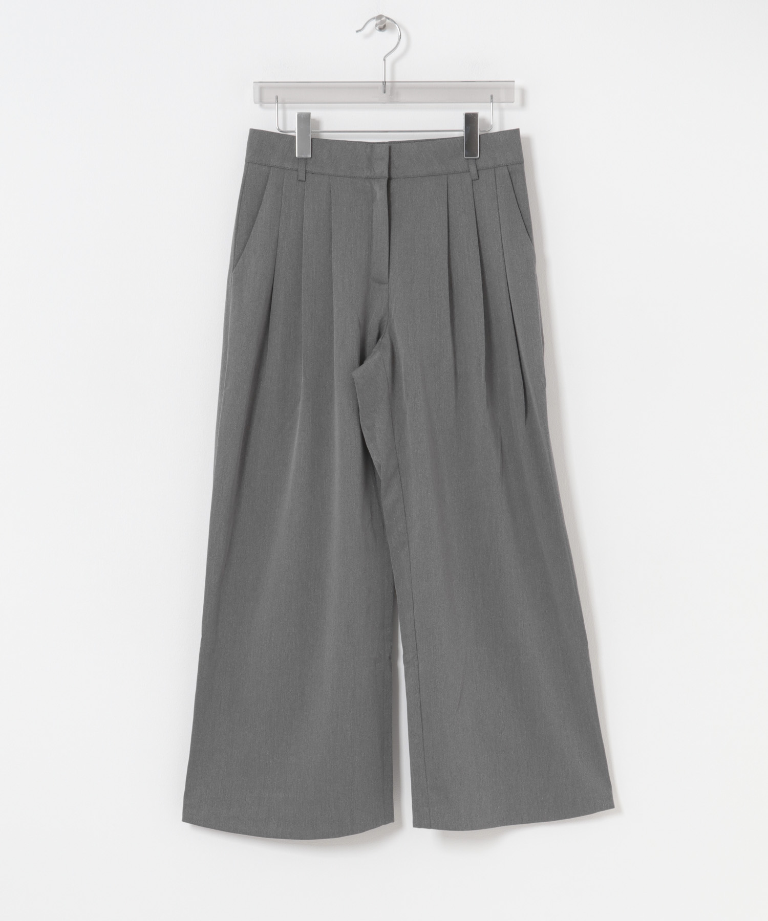 STUDIO DOE　Three-tuck Wide Pants