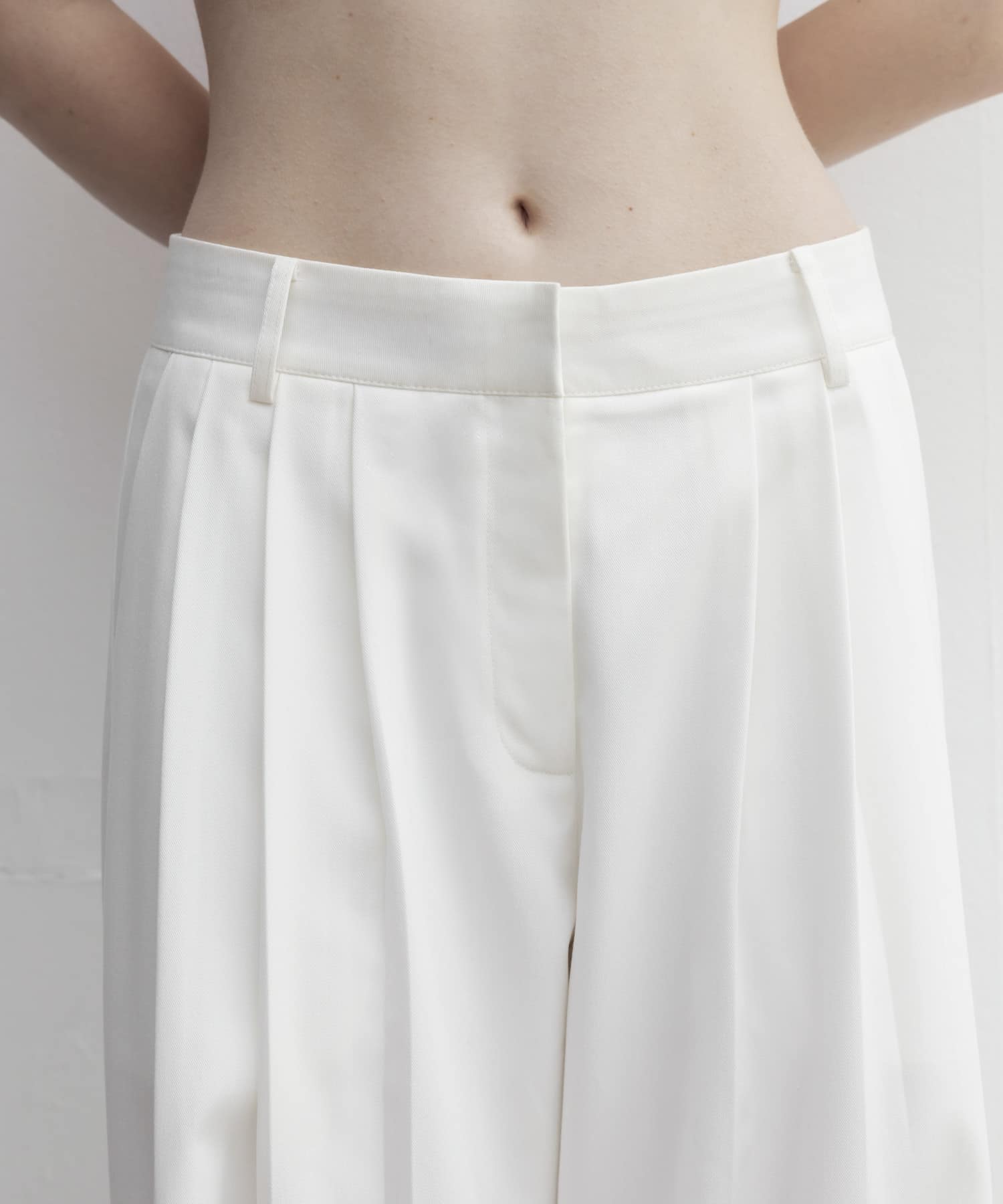 STUDIO DOE　Three-tuck Wide Pants WHITE S