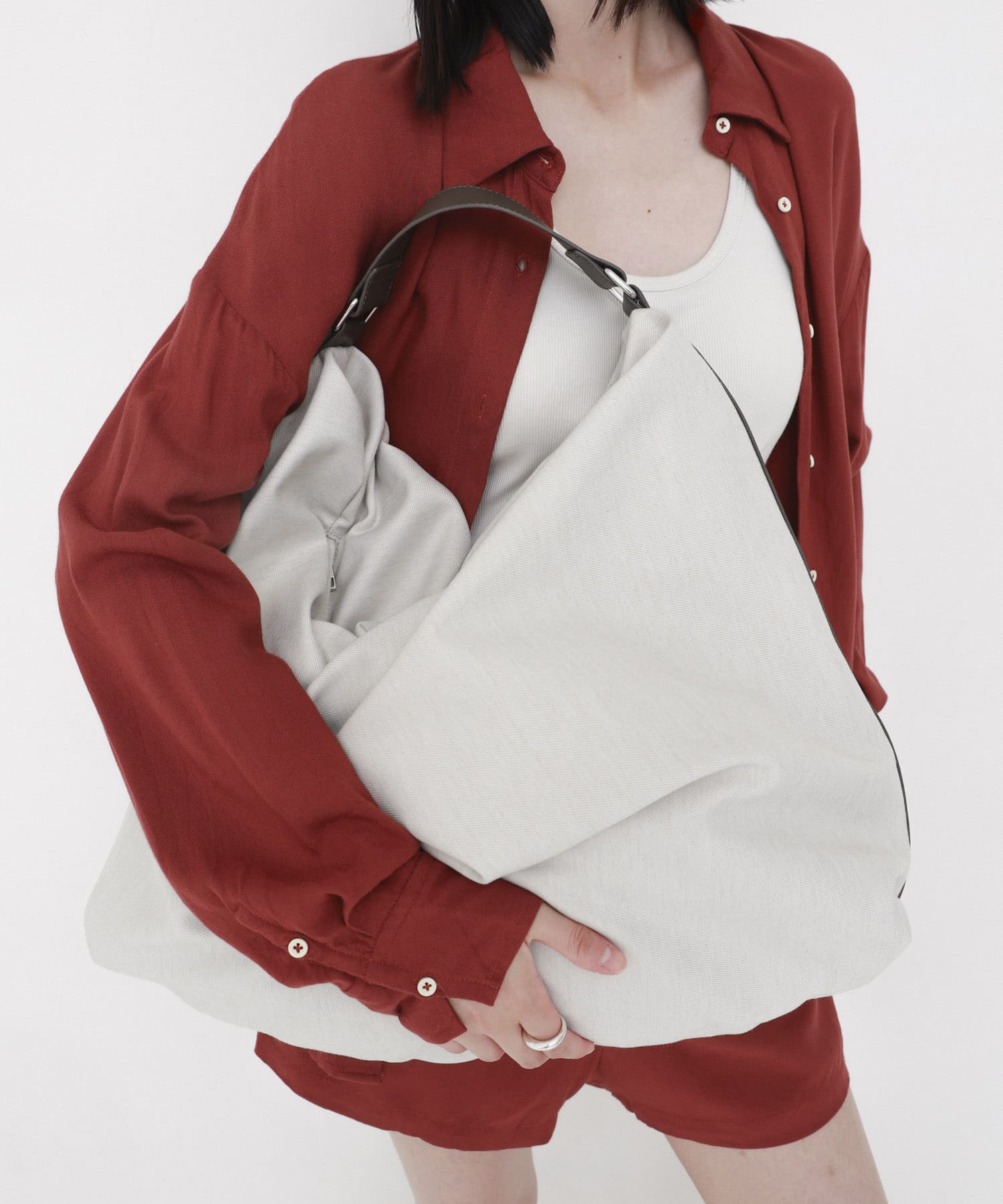 STUDIO DOE　Triangle Bag