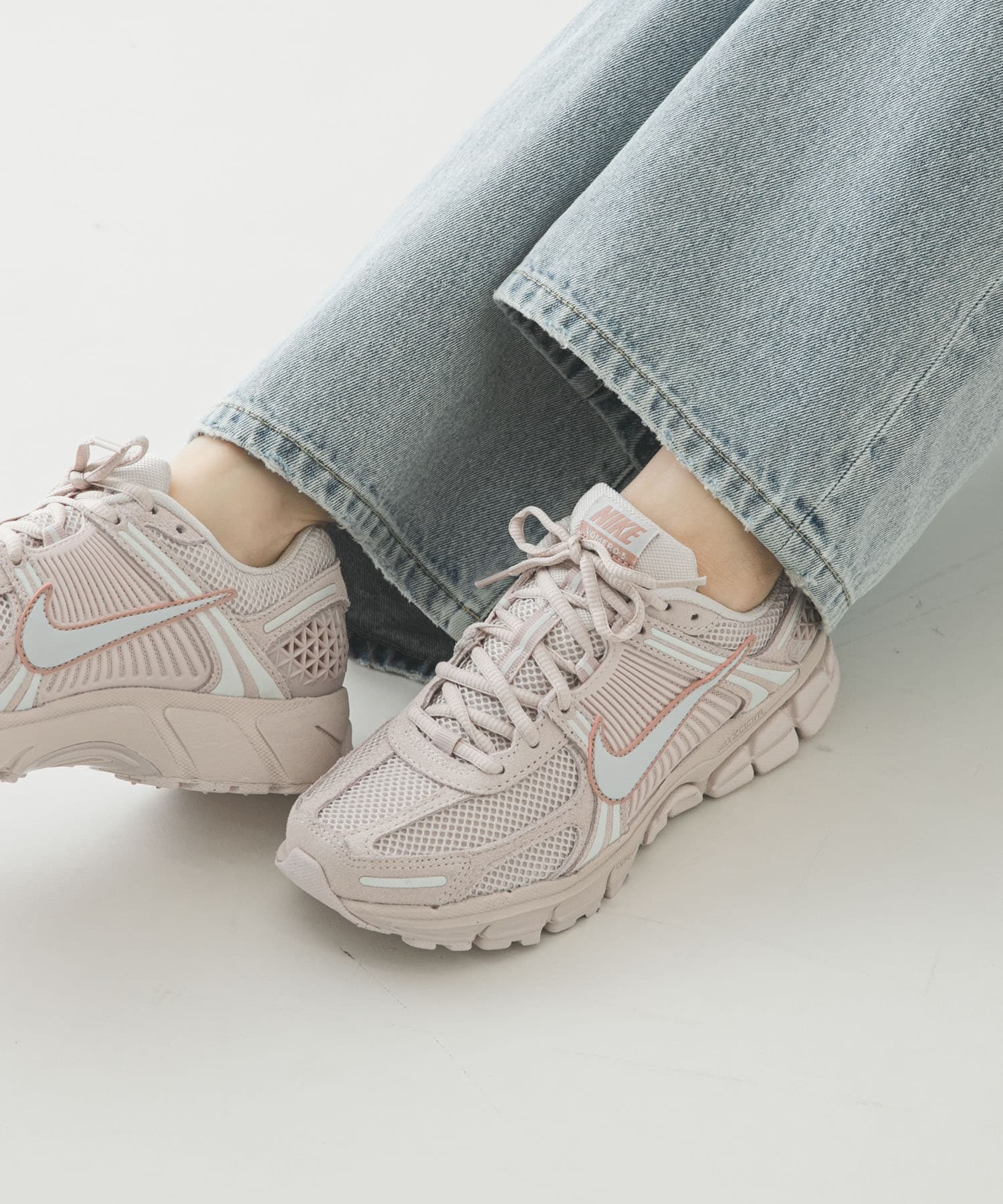 NIKE　ズームボメロ 5 GLD