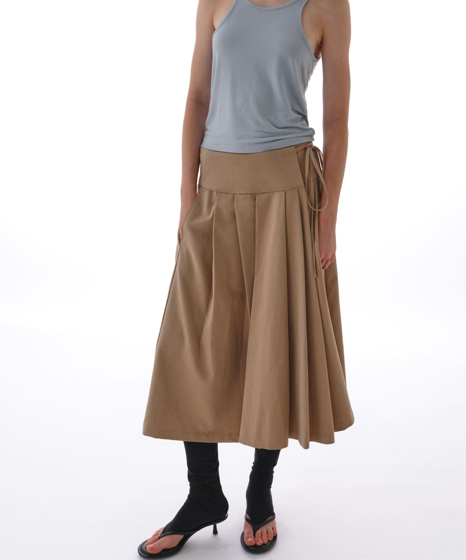 KHAKI