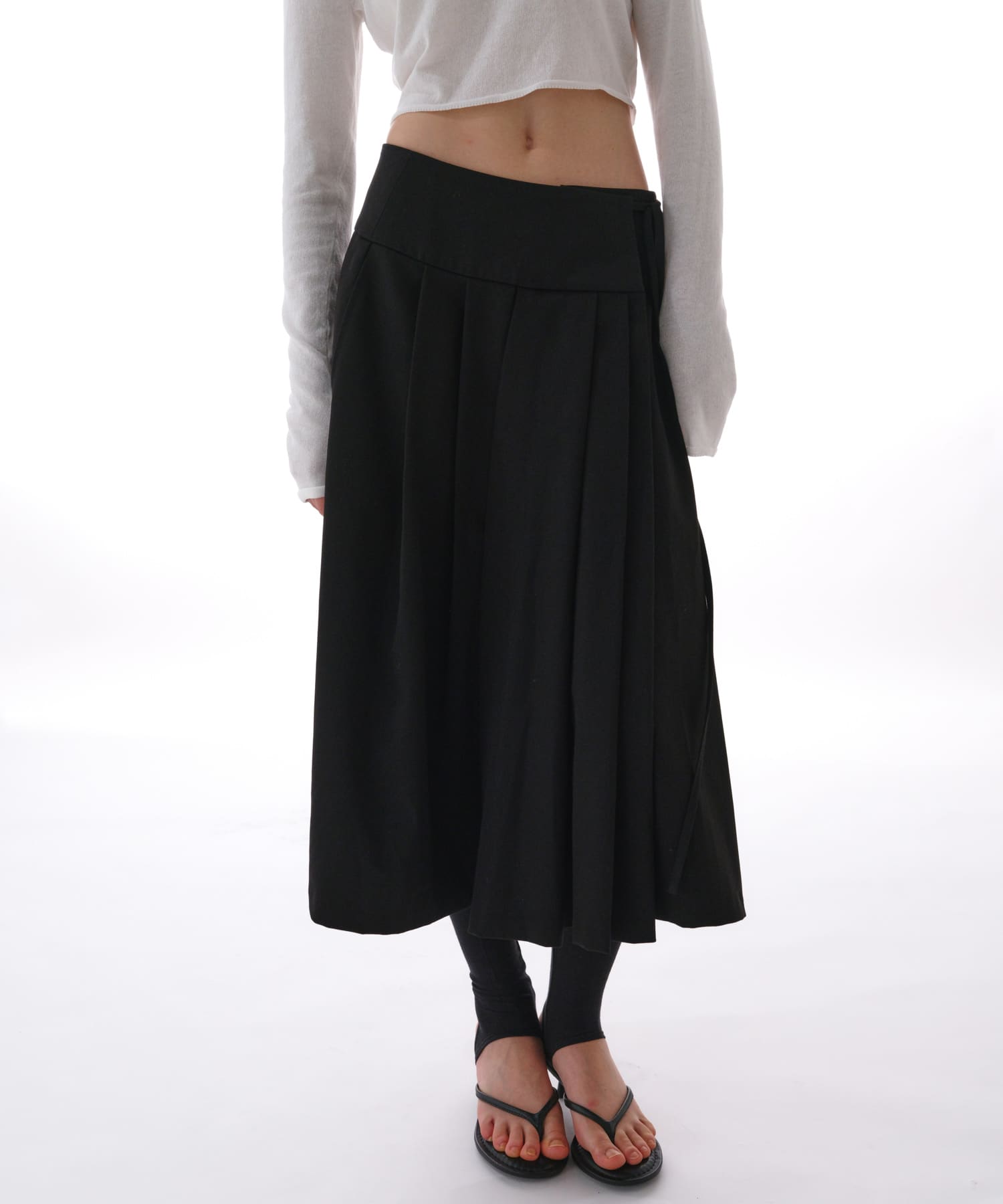 STUDIO DOE　Irregular Pleated Skirt BLACK XS