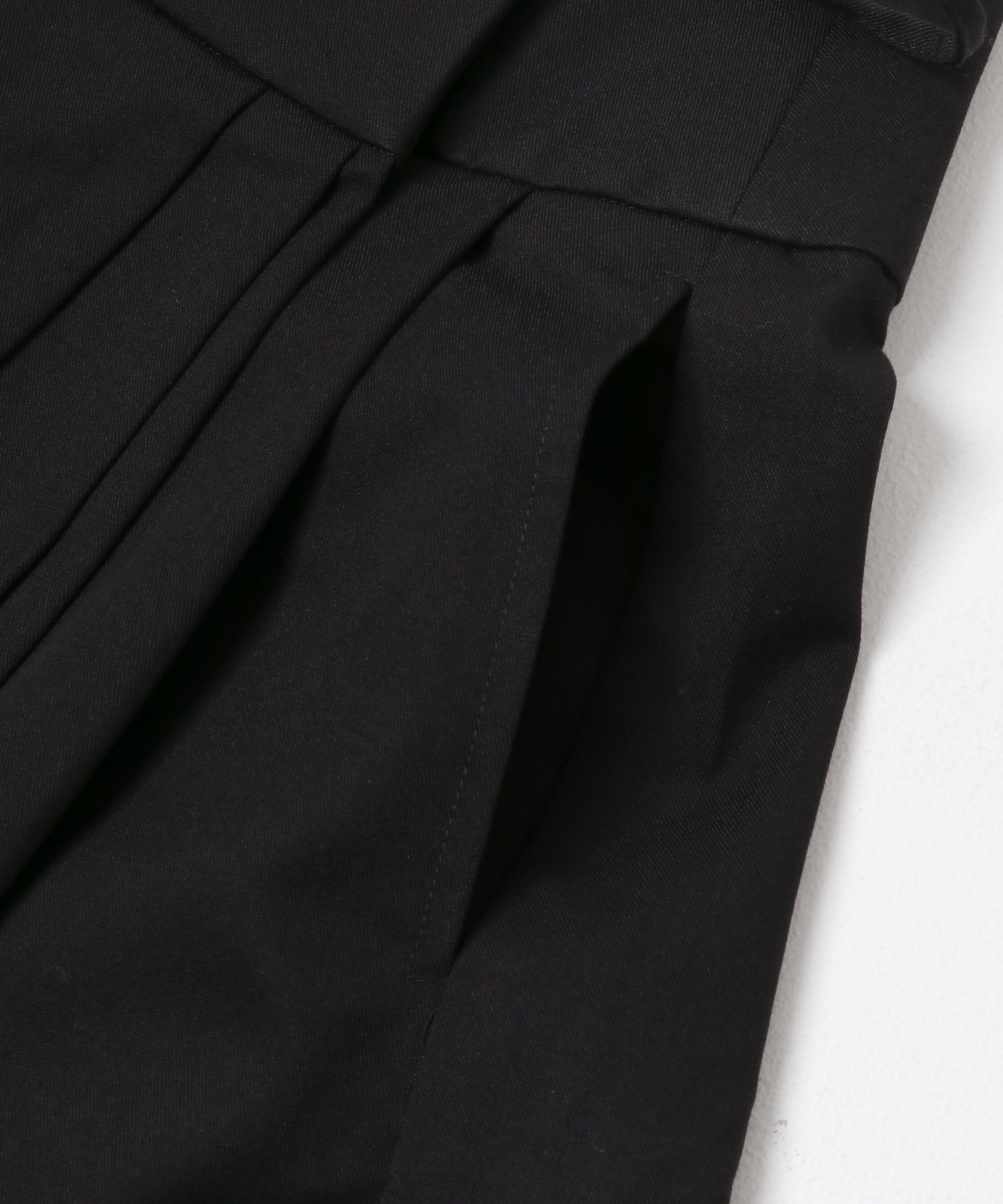 STUDIO DOE　Irregular Pleated Skirt BLACK XS