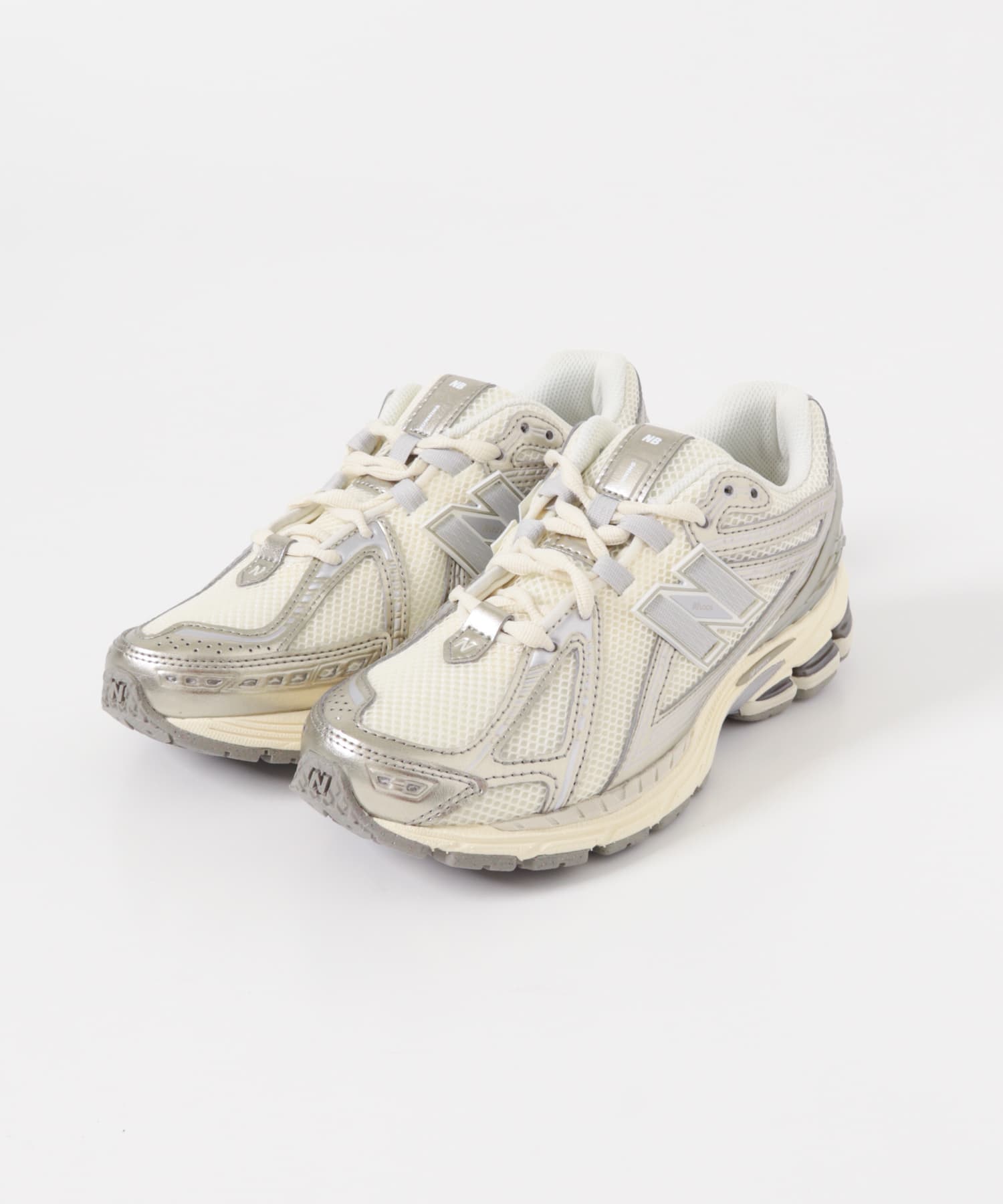 NEW BALANCE　1906R
