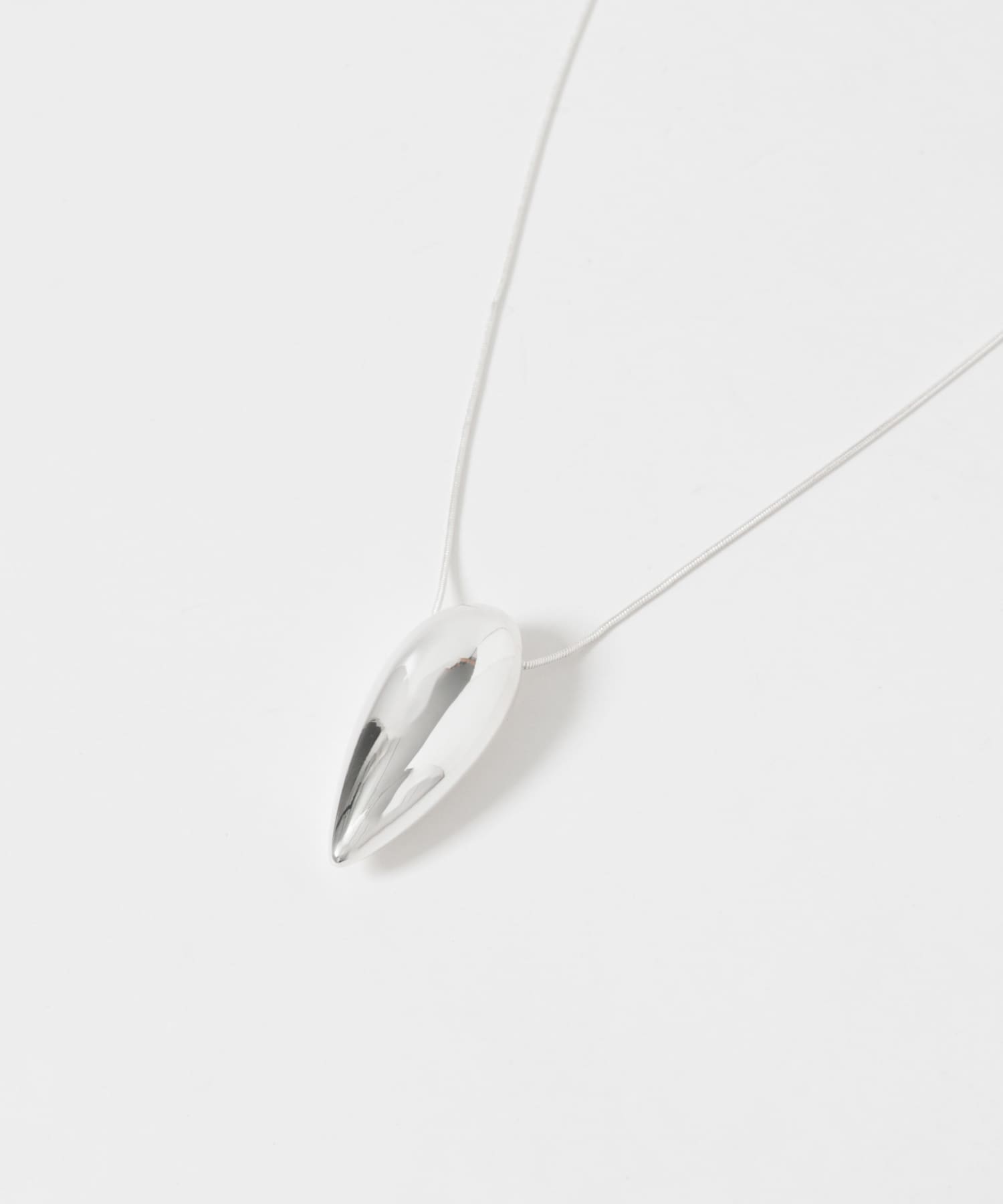 Camille Surault　long necklace Arrowend 70