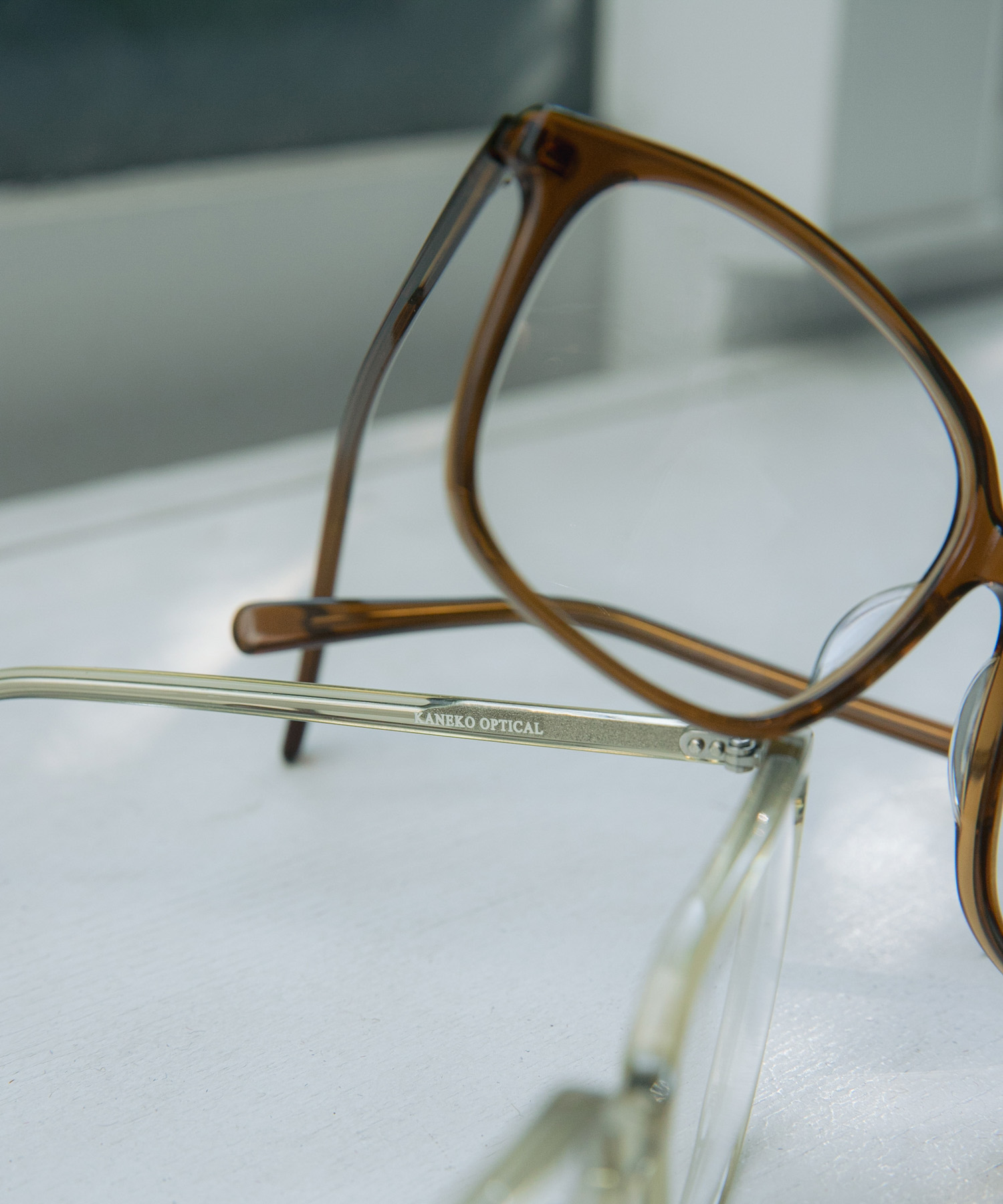 『別注』KANEKO OPTICAL×URBAN RESEARCH　スクエアクリアUVレンズ クリアブラウン -