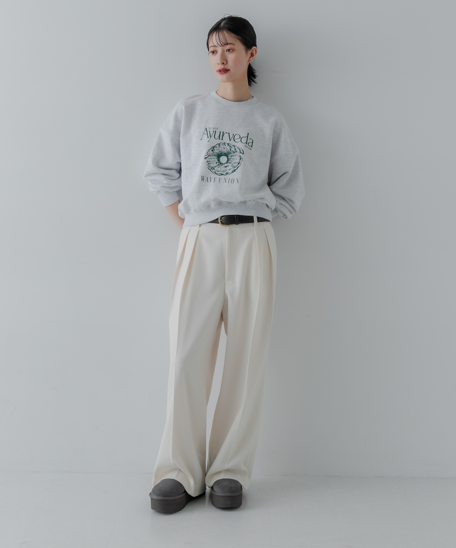 UGG　ULTRA MINI PLATFORM CHARCOAL 22