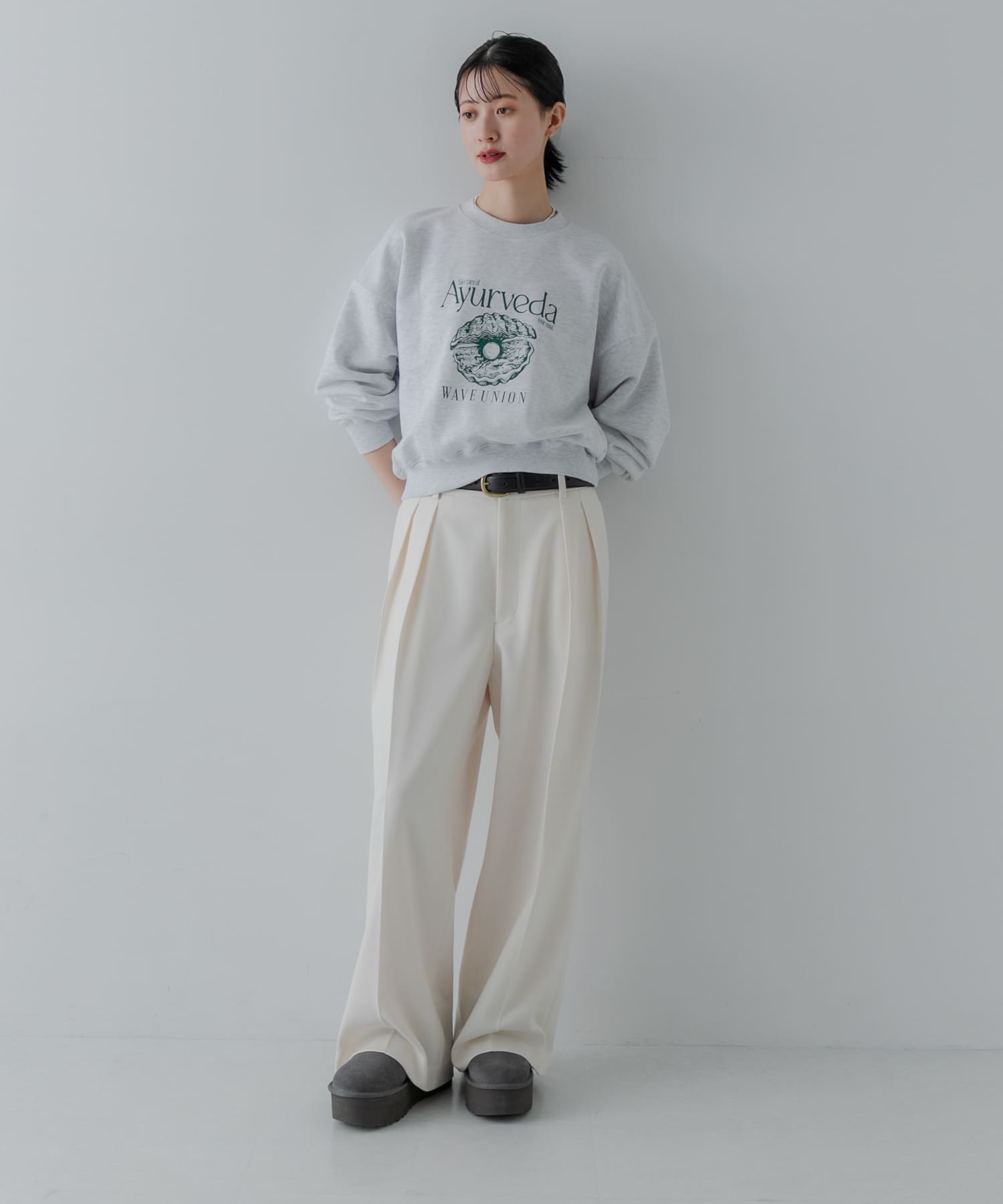 UGG　ULTRA MINI PLATFORM CHARCOAL 22