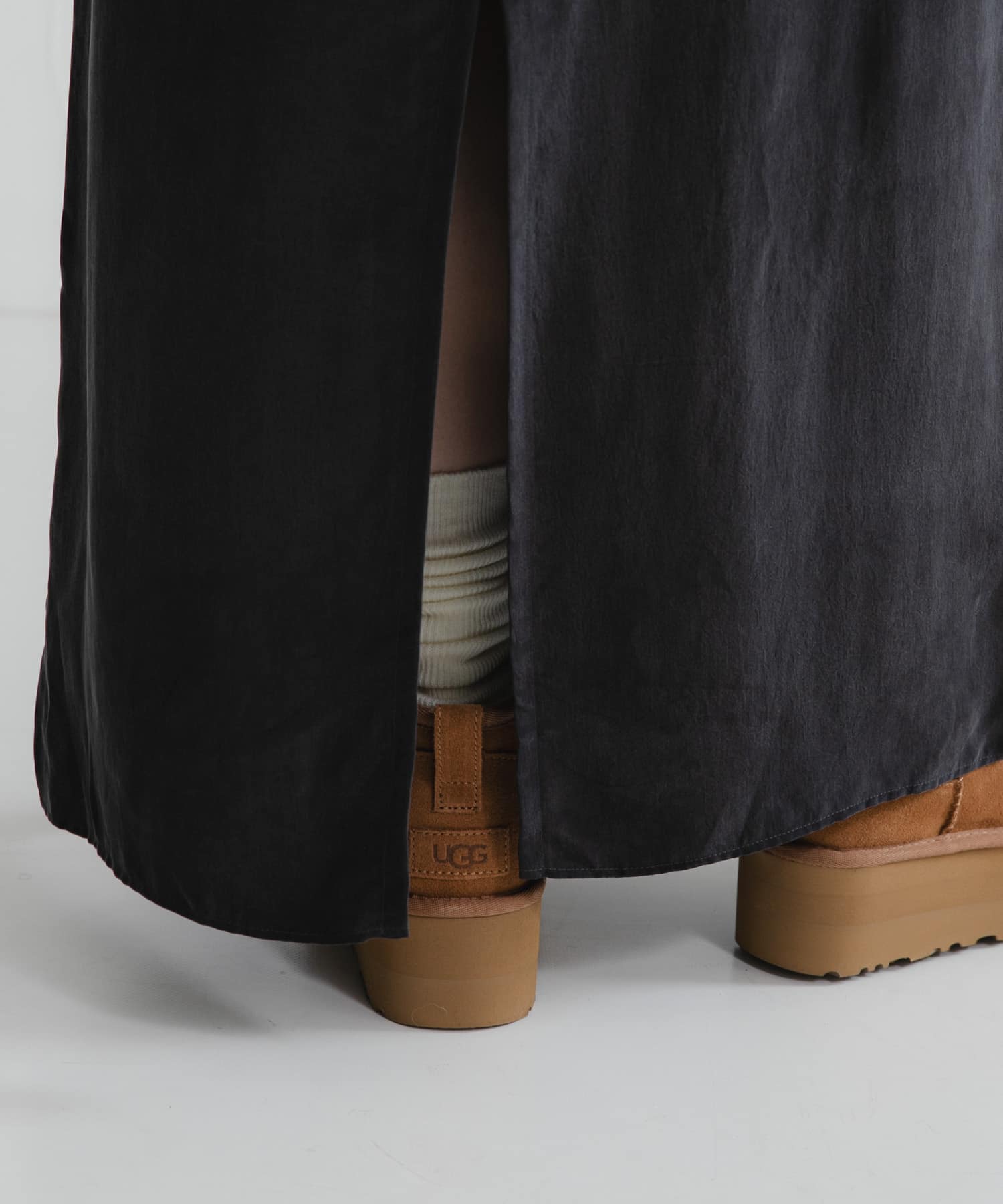 UGG　ULTRA MINI PLATFORM CHESTNUT 22