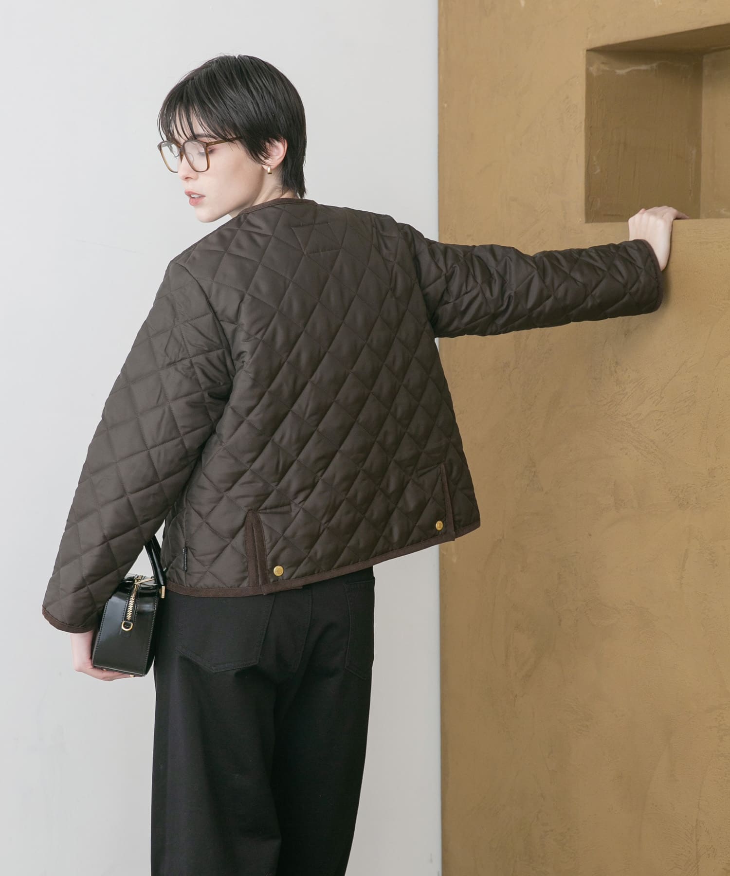 身長 : 175cm サイズ : 34