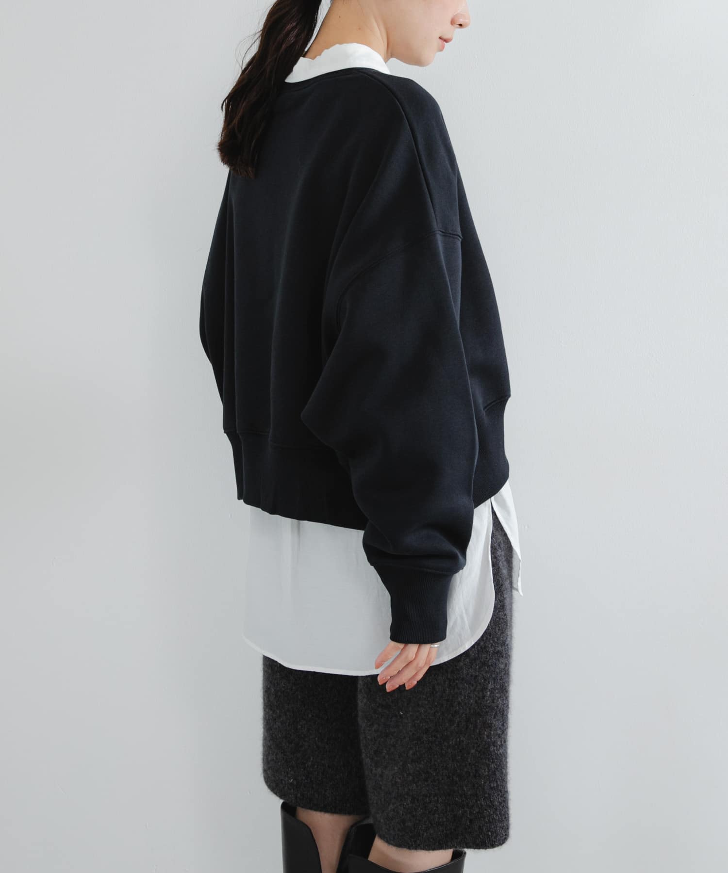 ブラック/セイル