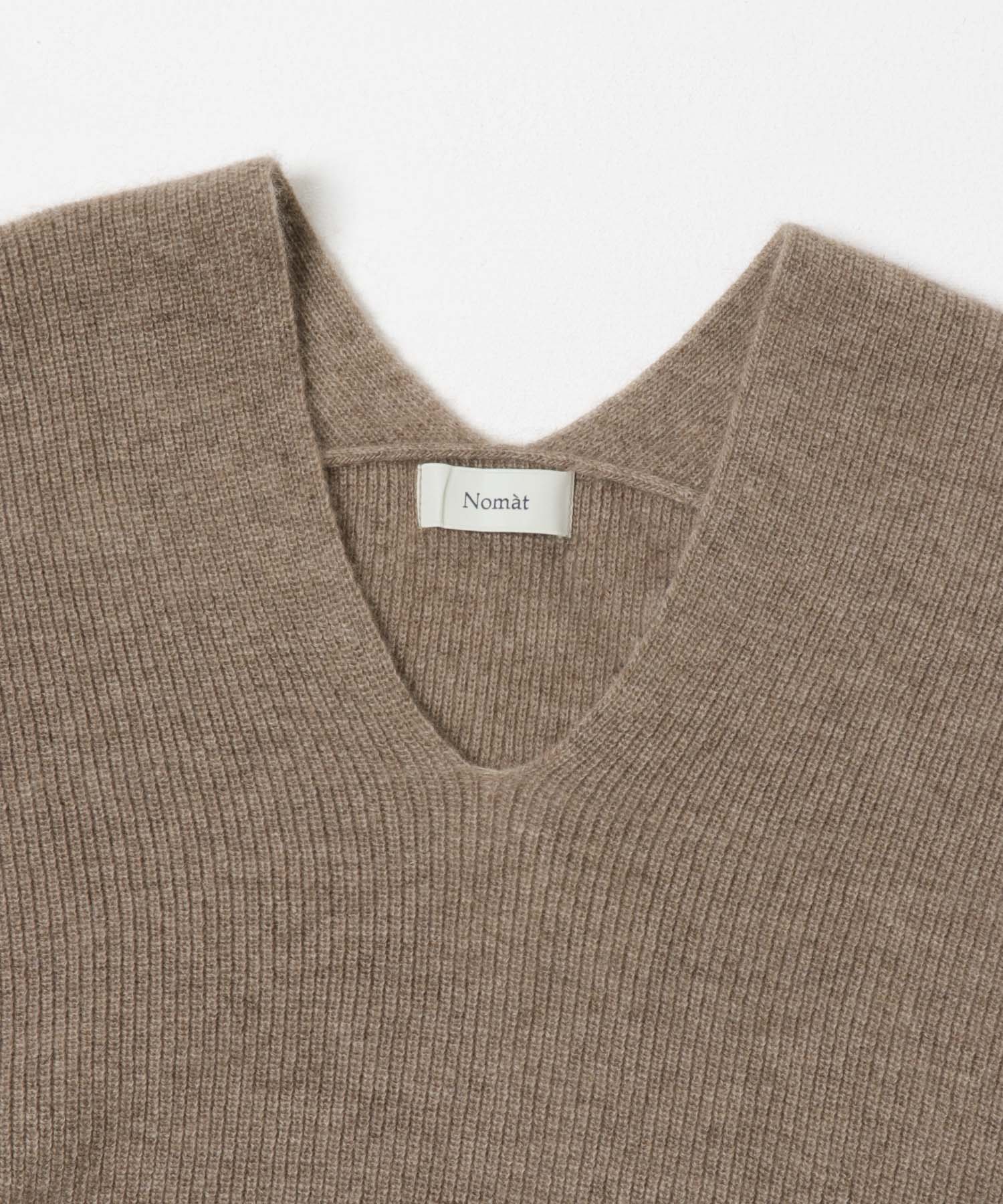 Nomat　CASHMERE V-neck Sweater BeigeBrown 2