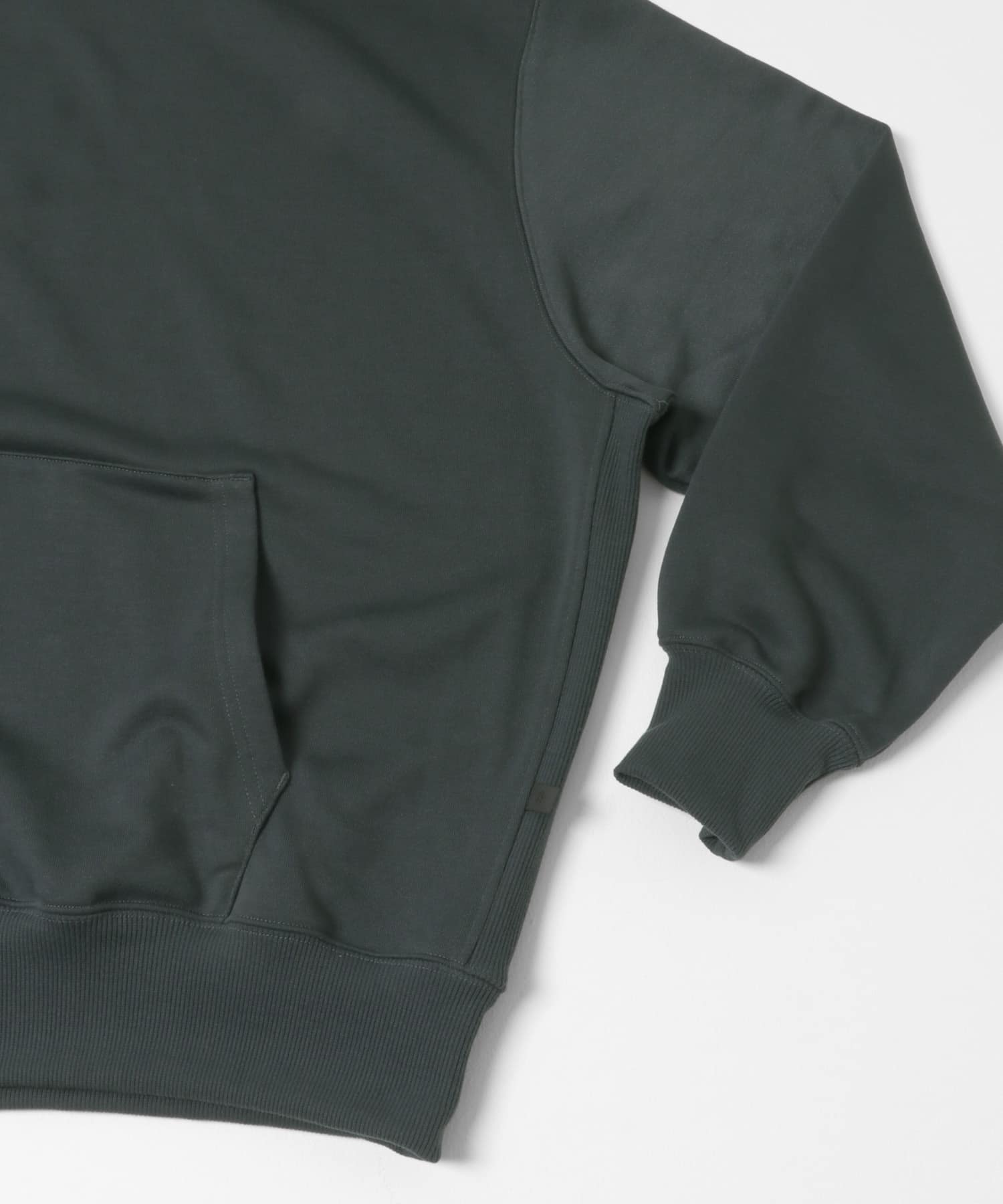 DAIWA PIER39　TECH SWEAT HOODIE INK BLACK S