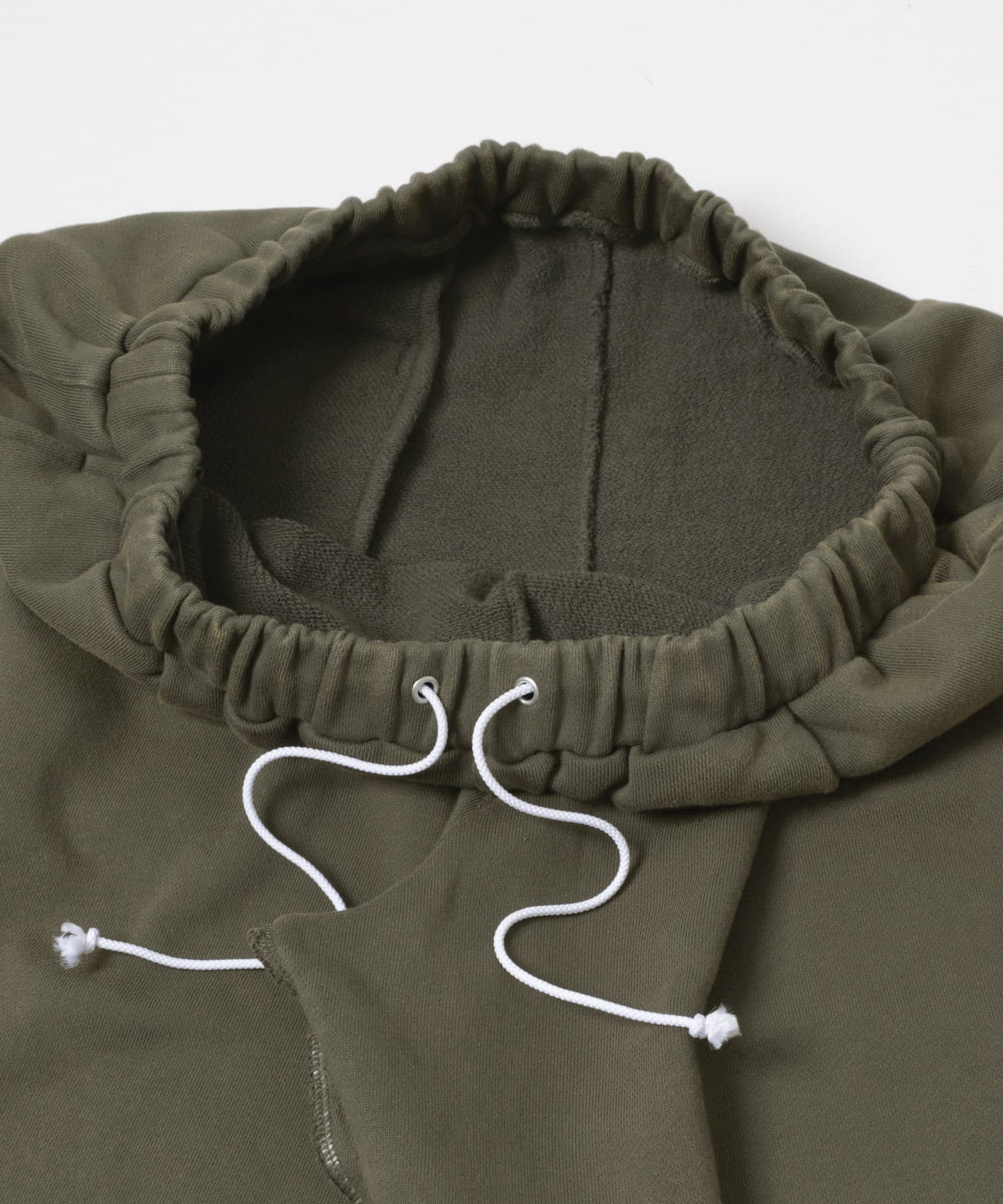 UNTRACE　240 CHARCOAL 1