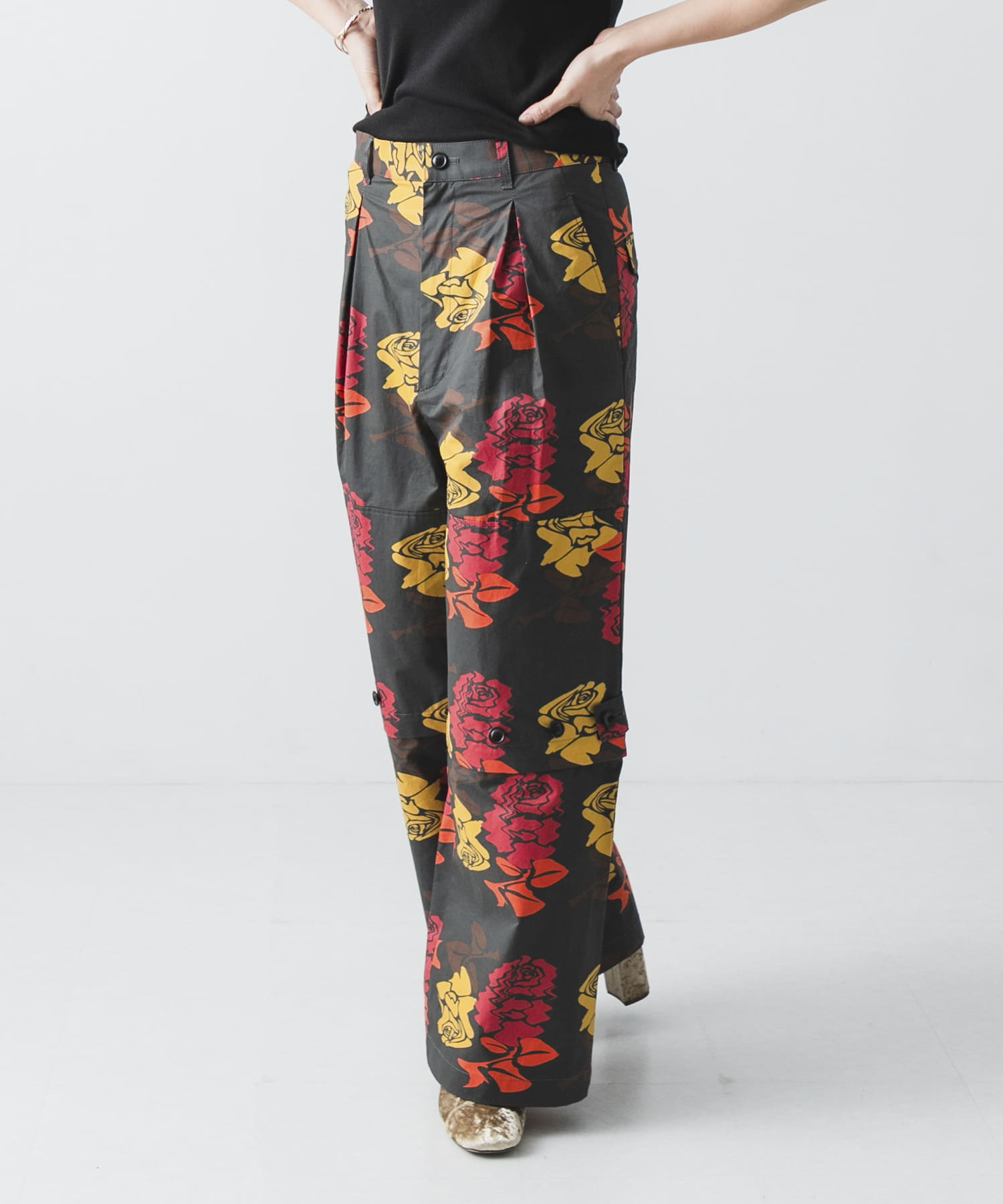 COGNOMEN　W.FANTASISTA FLOWER PANTS CHARCOAL S