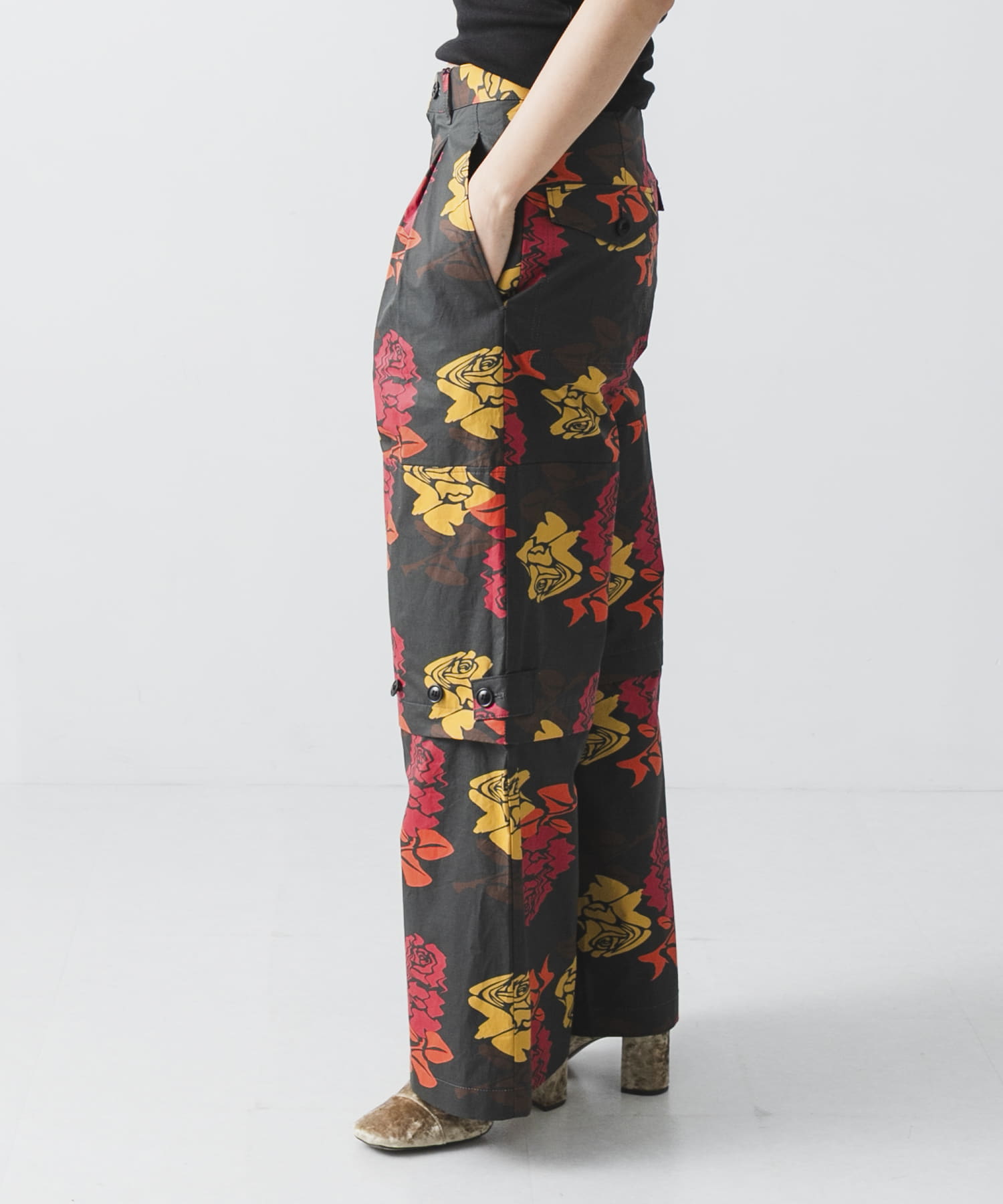 COGNOMEN　W.FANTASISTA FLOWER PANTS CHARCOAL S