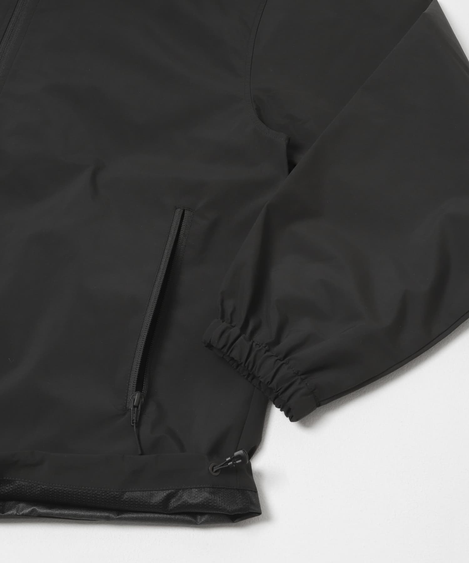 ES.1　Nylon Parka black L