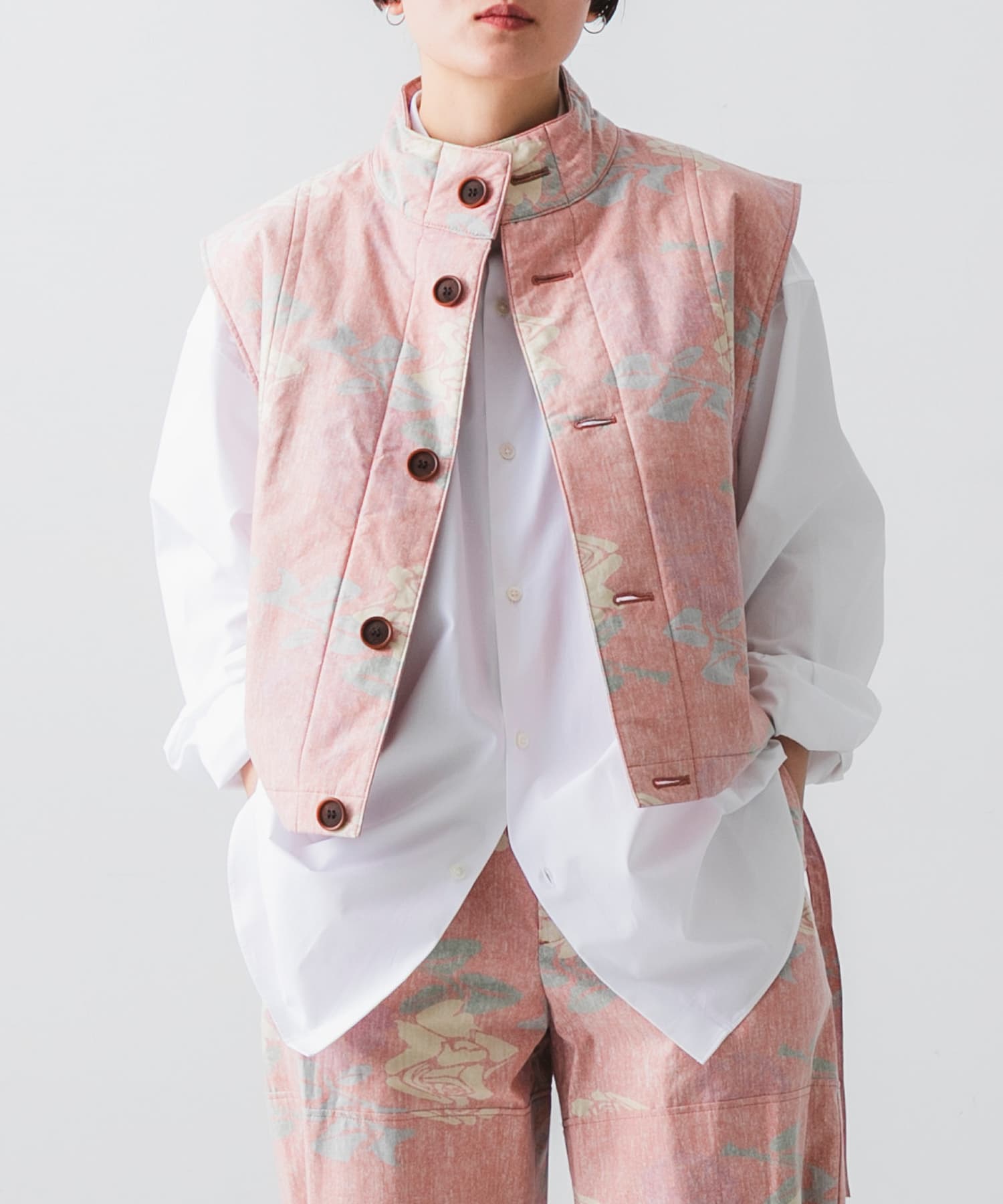 COGNOMEN ブルゾン　ベスト　KINDNESS VEST Ｌ25年AW COGNOMEN W.FANTASISTA FLOWER VEST(Free ORANGE): アウター｜URBAN