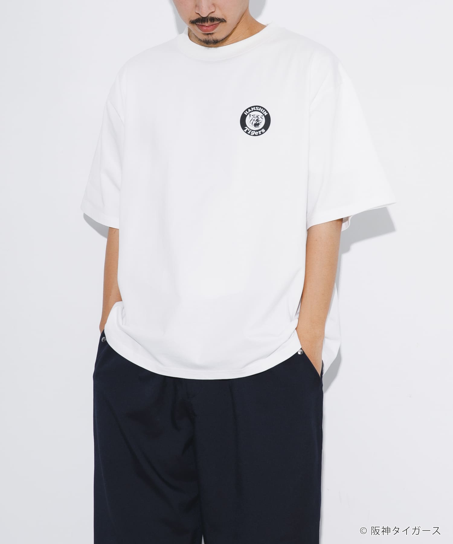 阪神タイガース×亀井雅文×UR Tシャツ(M WHITE): トップス｜URBAN